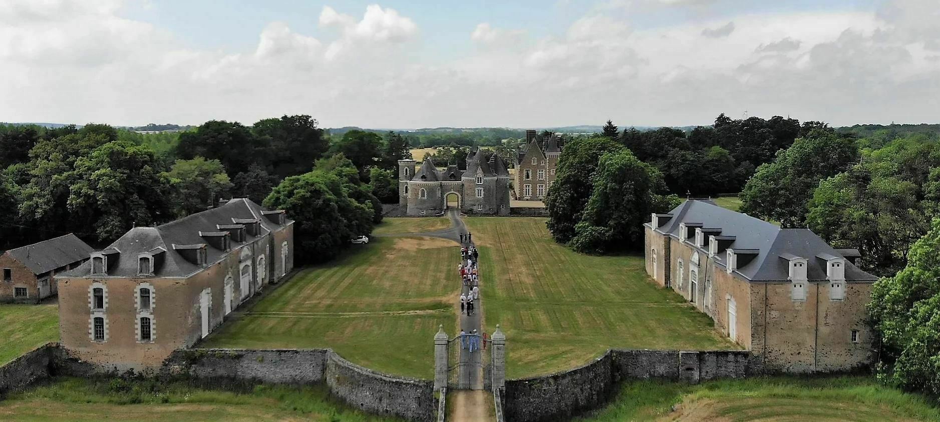 Visite guidee des exterieurs du Chateau de Bourmont - Journees Europeennes du Patrimoine