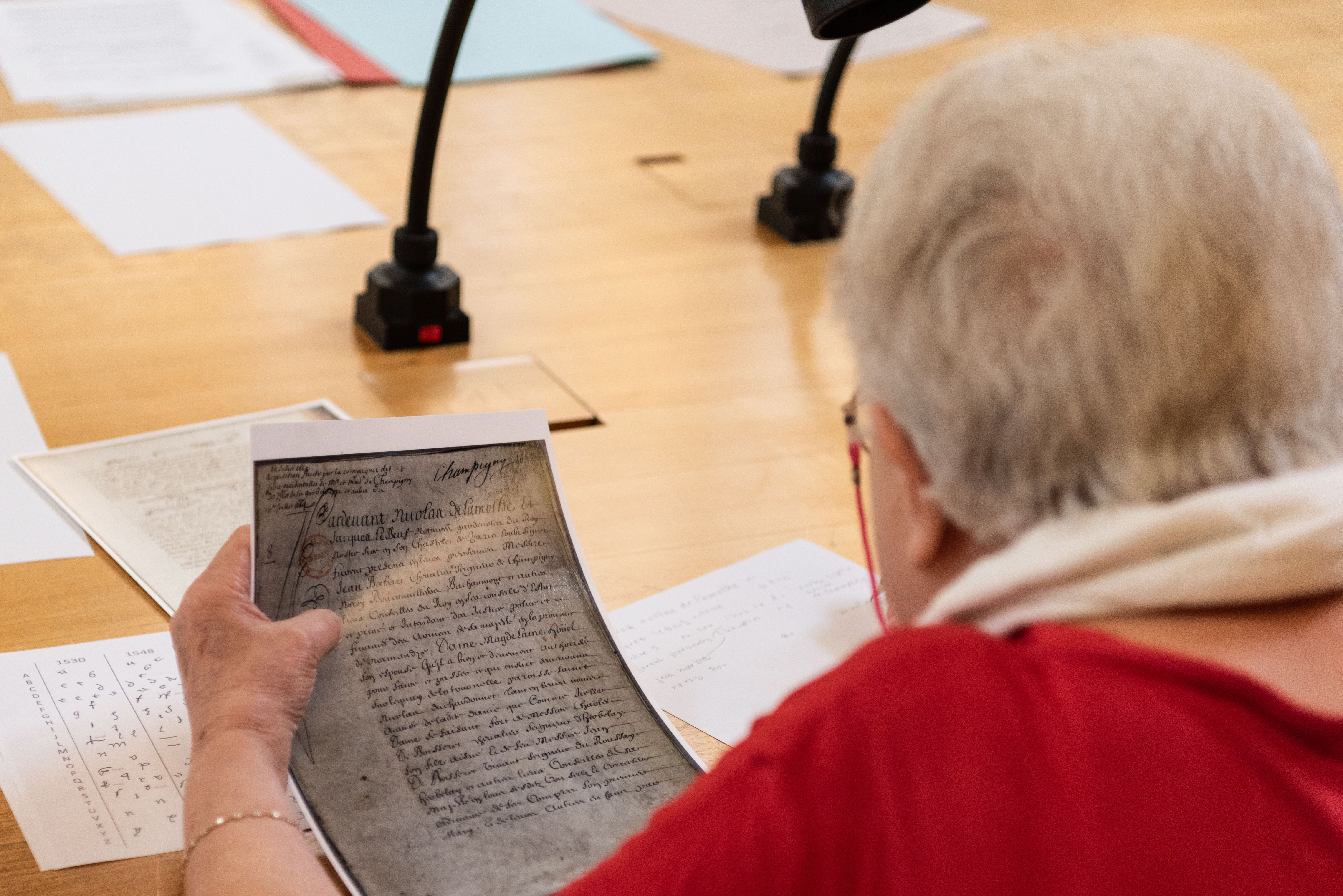 Atelier de paléographie aux Archives nationales d