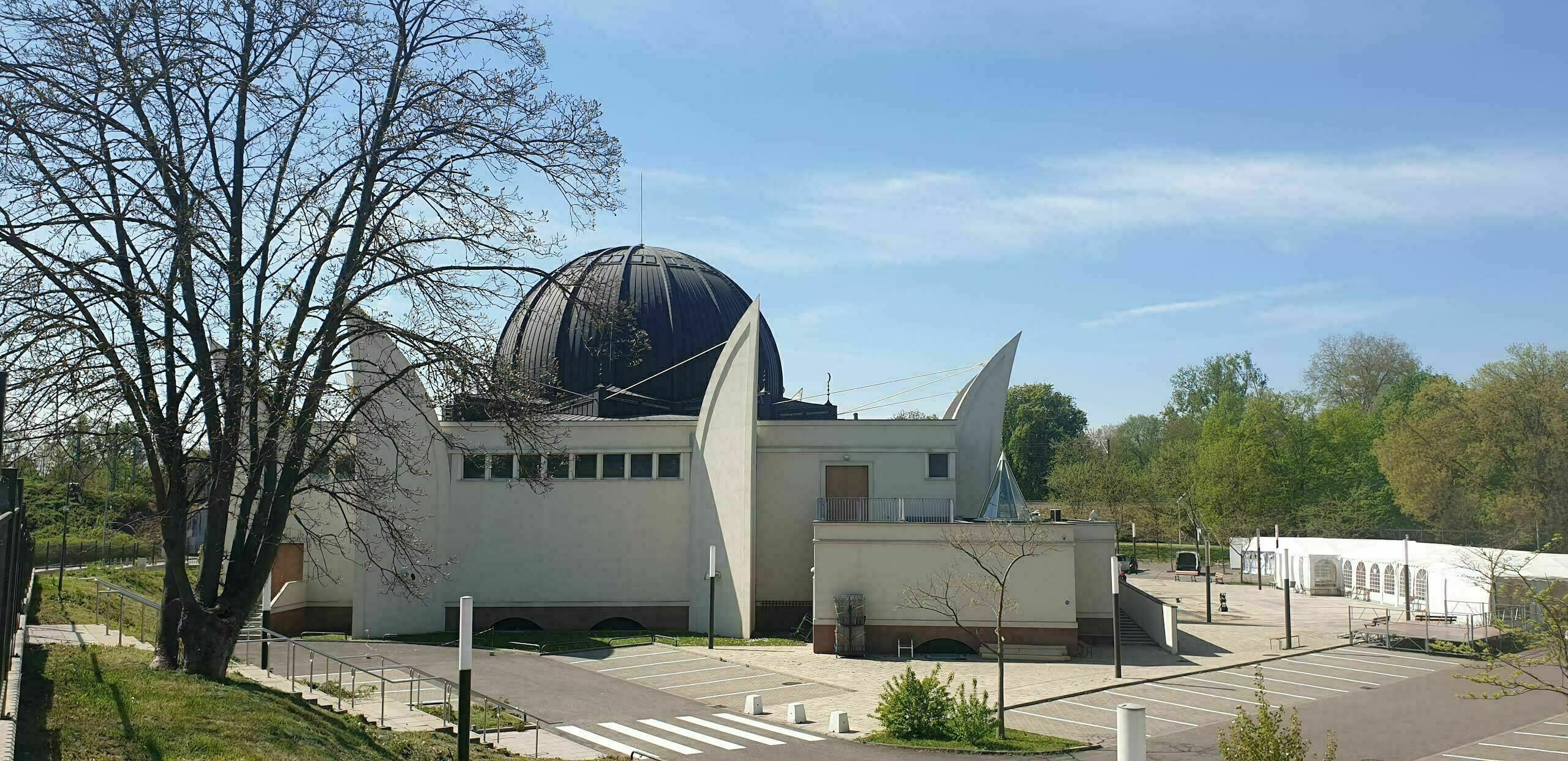 Découvrez le plus important lieu de culte musulman de la région