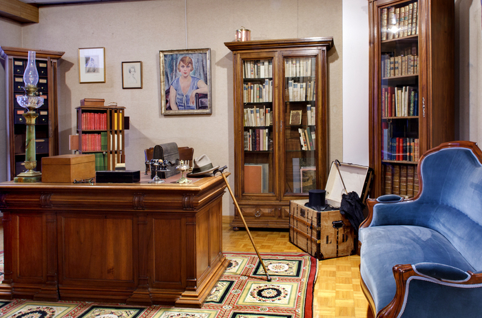 Visite guidée de la bibliothèque personnelle de Valery-Larbaud