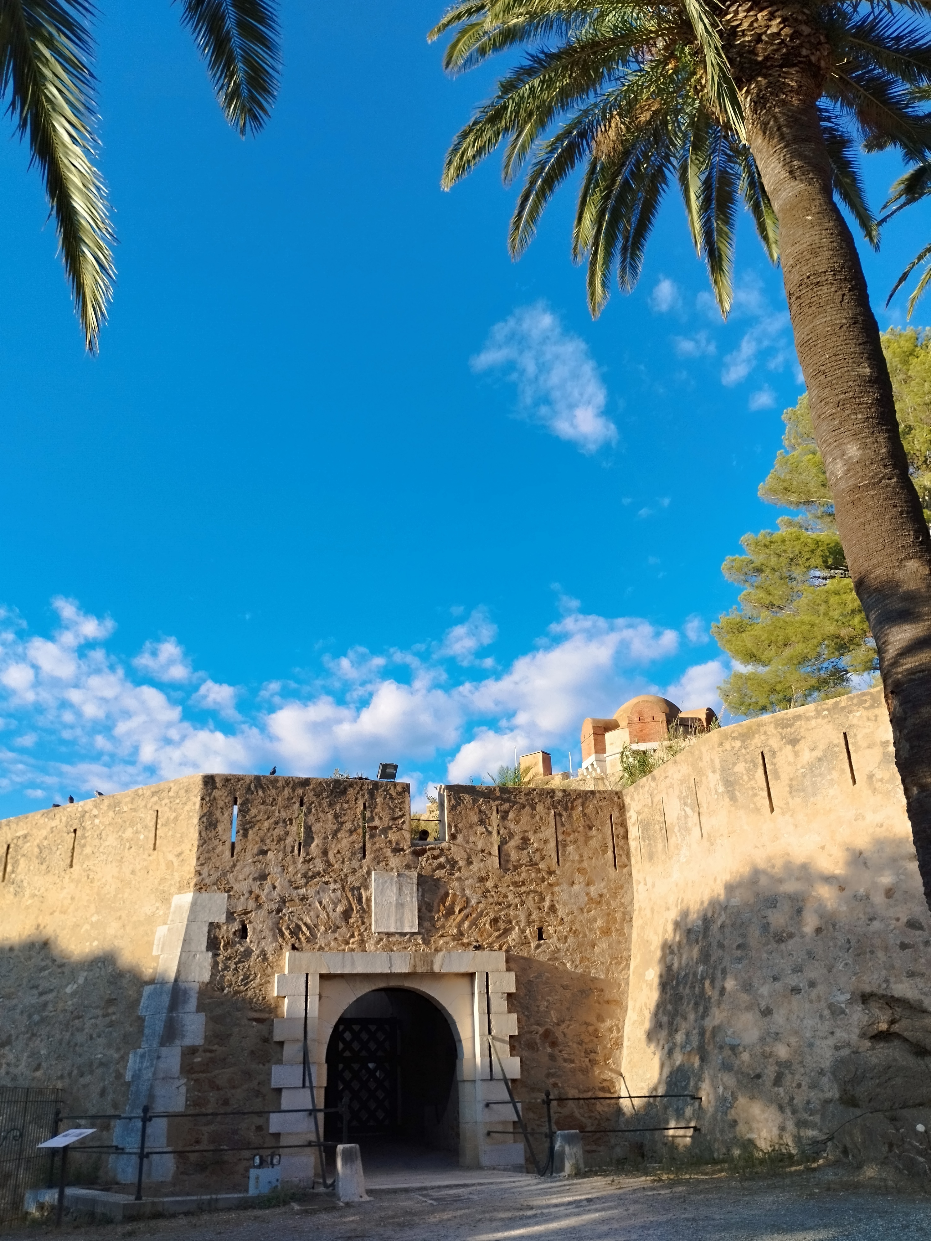 Visites guidées de la citadelle de Saint-Tropez