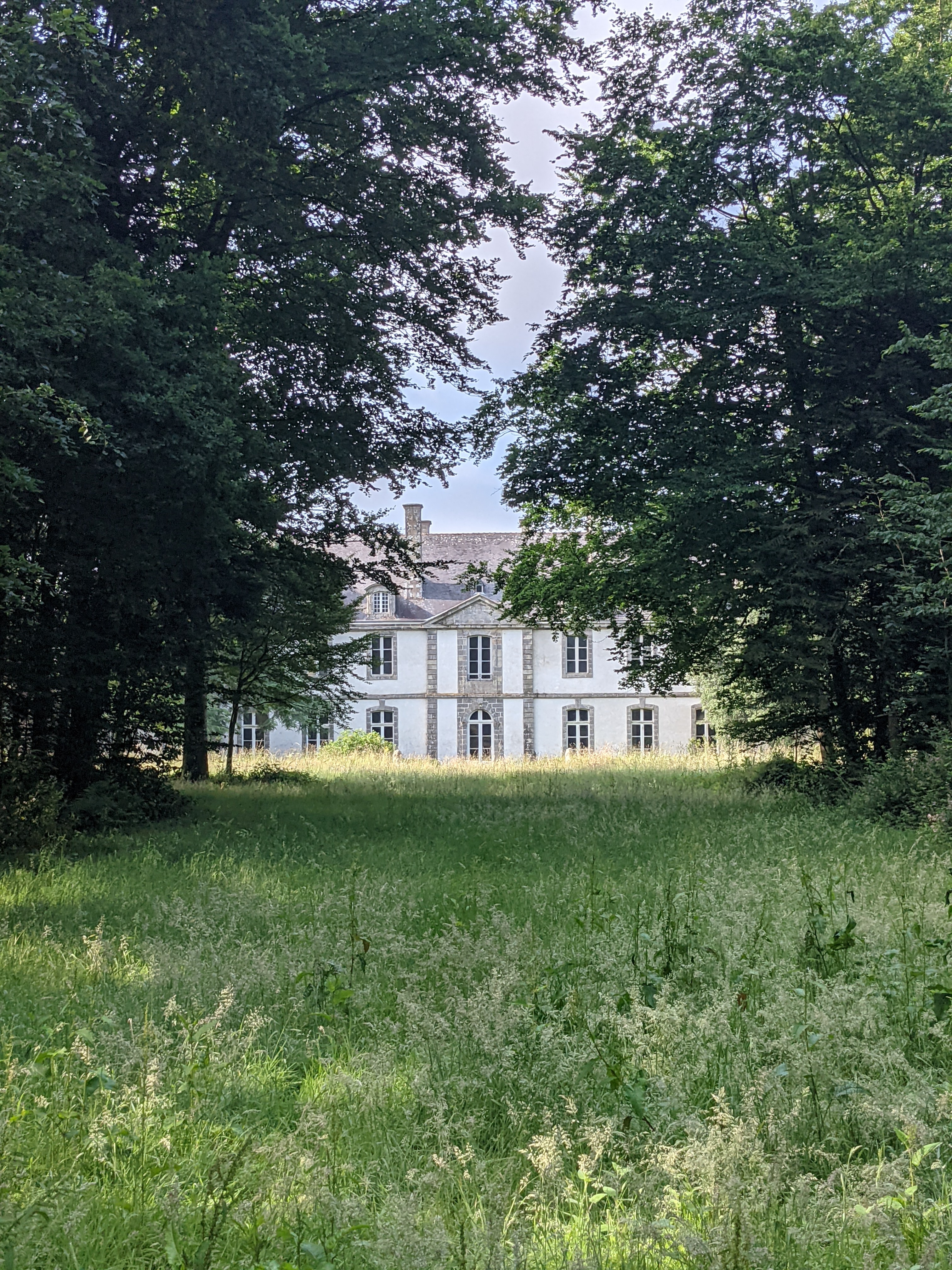 Promenade libre dans le parc du château de Loyat Du 21 au 22 sept 2024