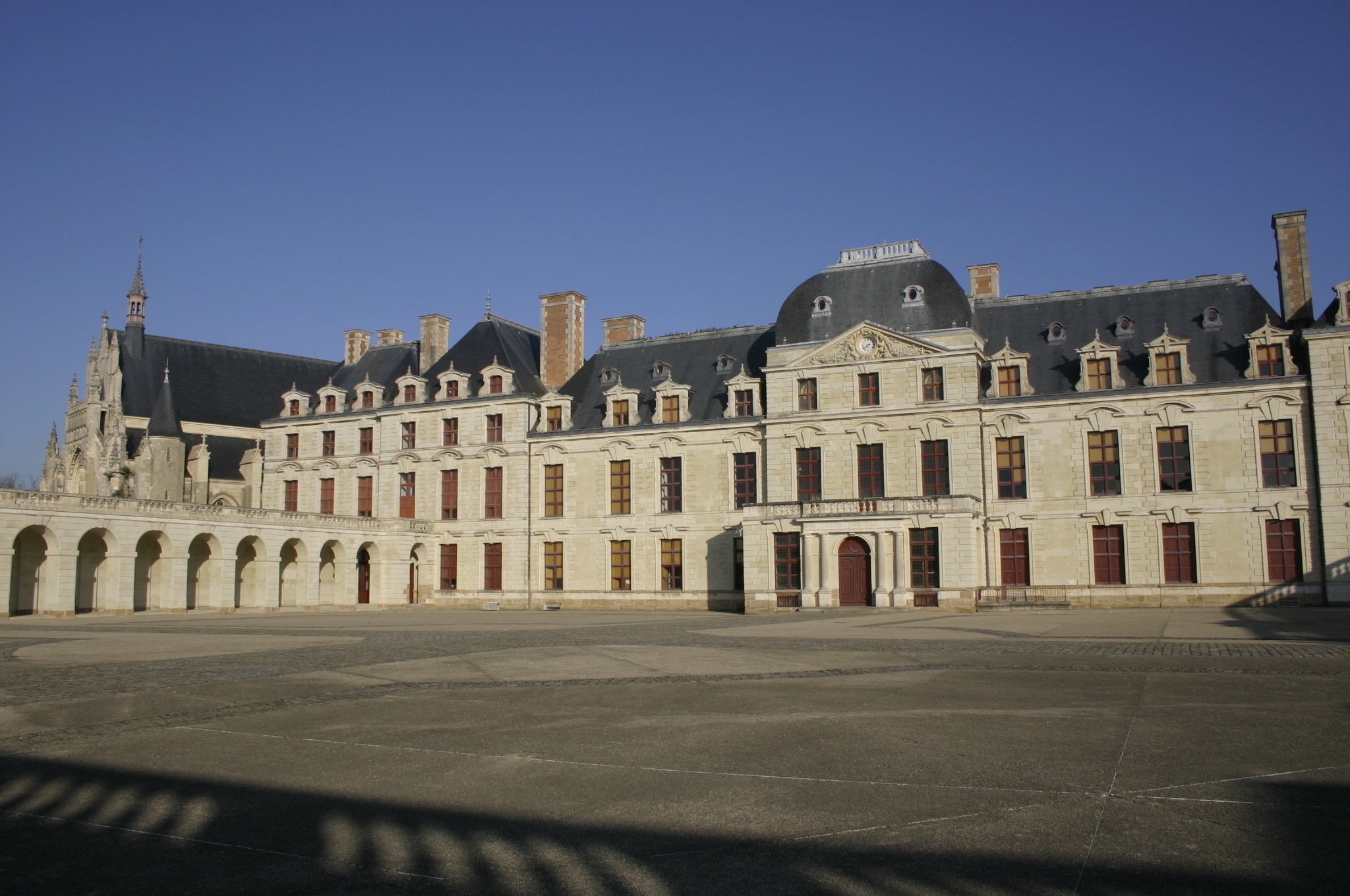 Explorez un château exceptionnel du XVIIe siècle, aujourd