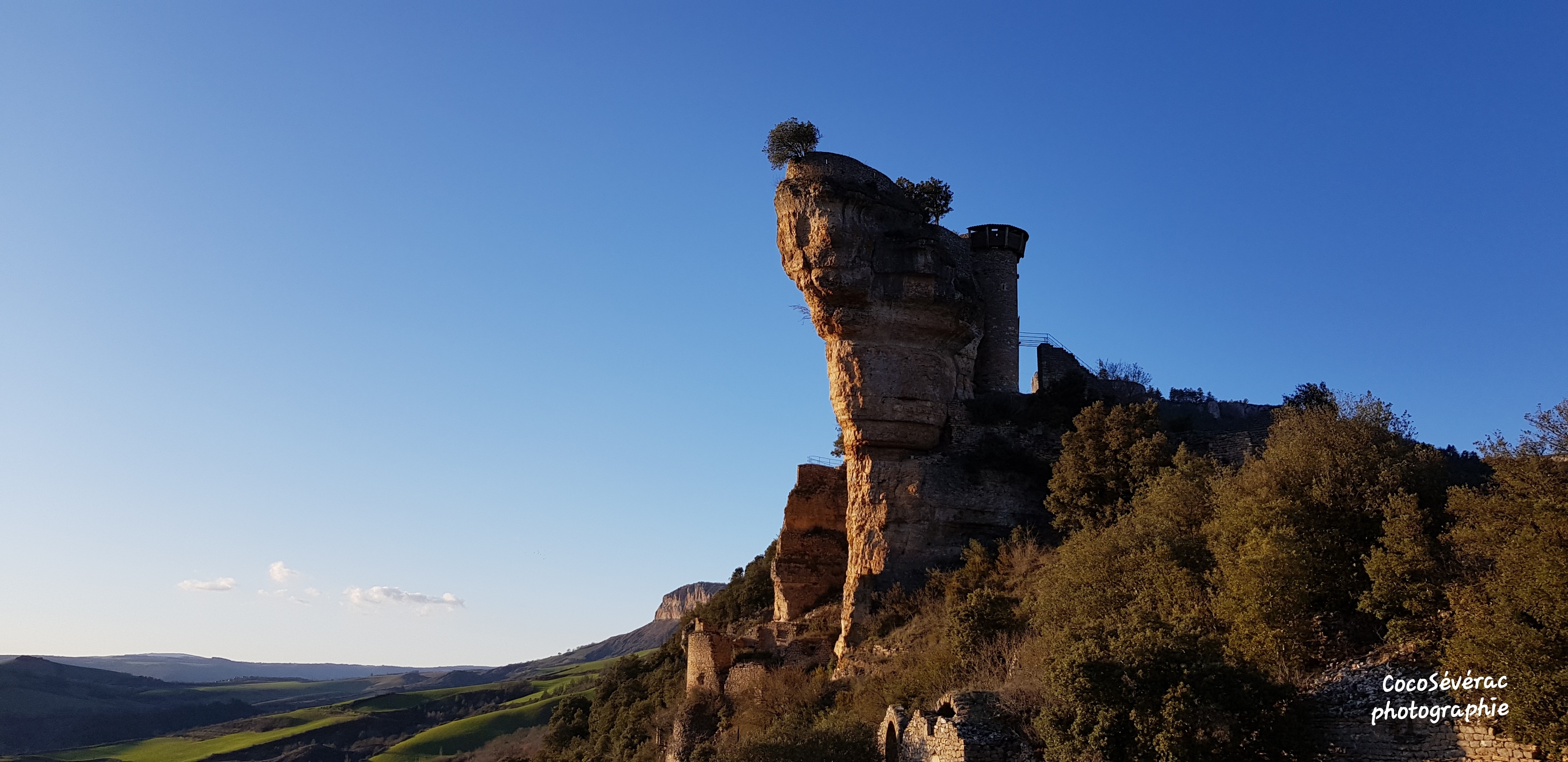 Découvrez un extraordinaire château perché Du 21 au 22 sept 2024