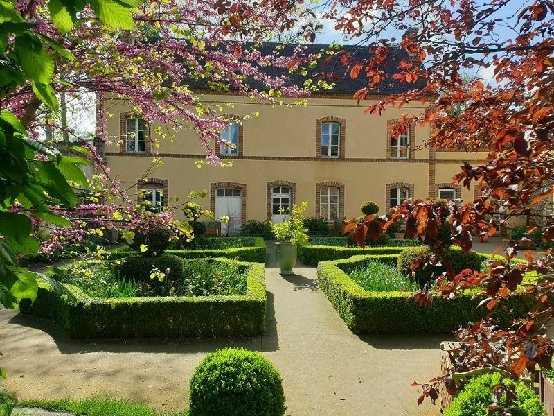 Savez-vous utiliser vos sens ? Visite guidée du jardin "Pas de sens interdit"