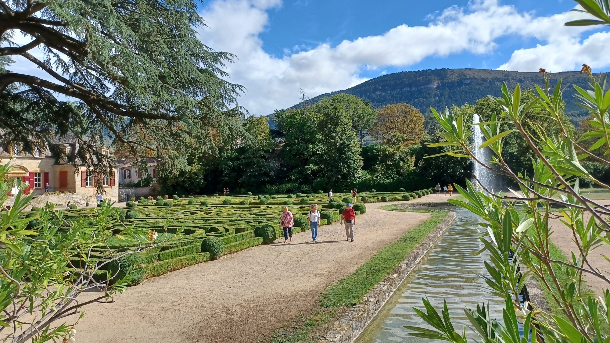 Une escapade enchantée au cœur des jardins à la française : ateliers des métiers d