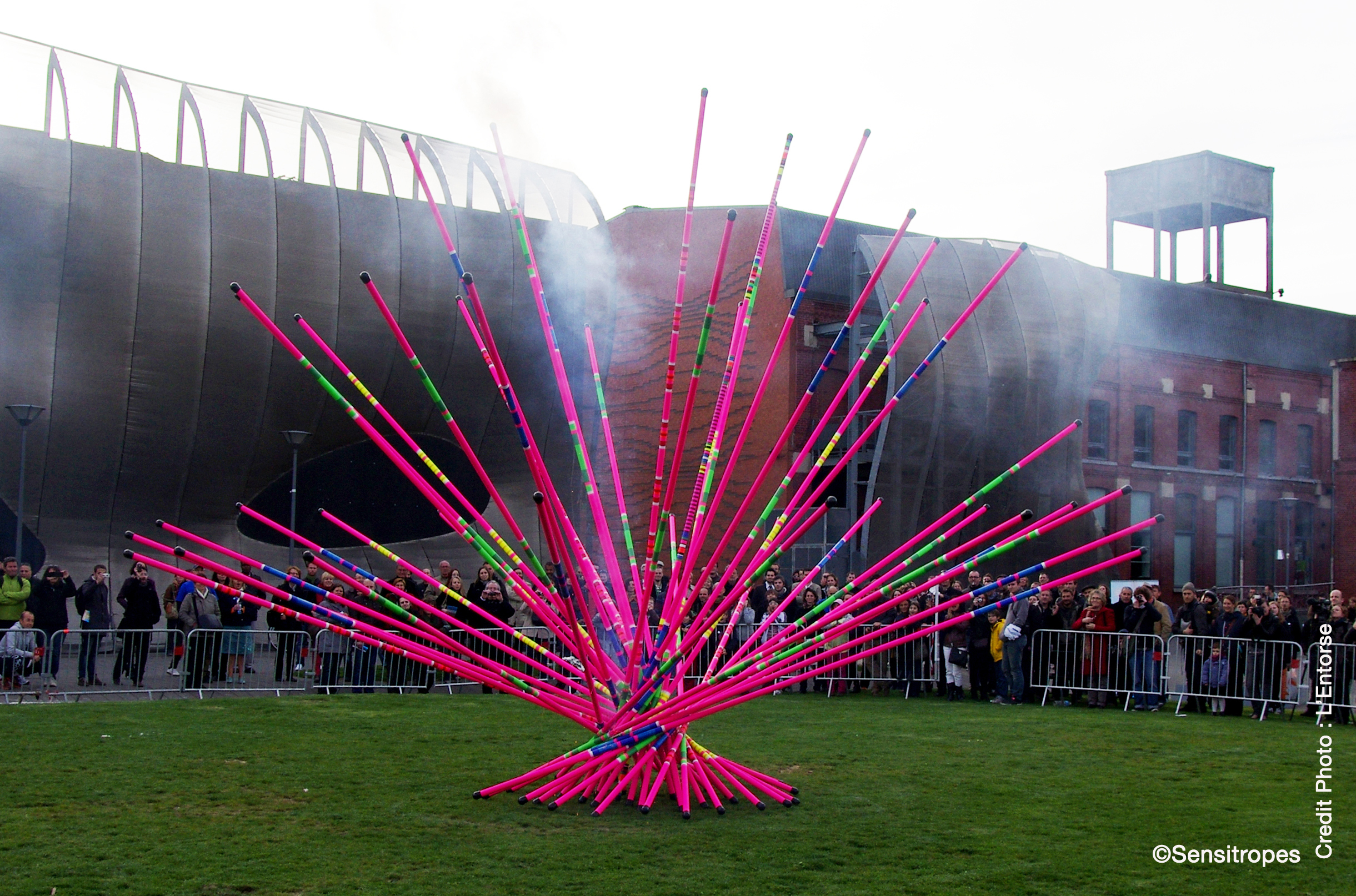 Installation participative : MIKADO - Charlotte Lanselle & Alessio Orrù - Sensitropes