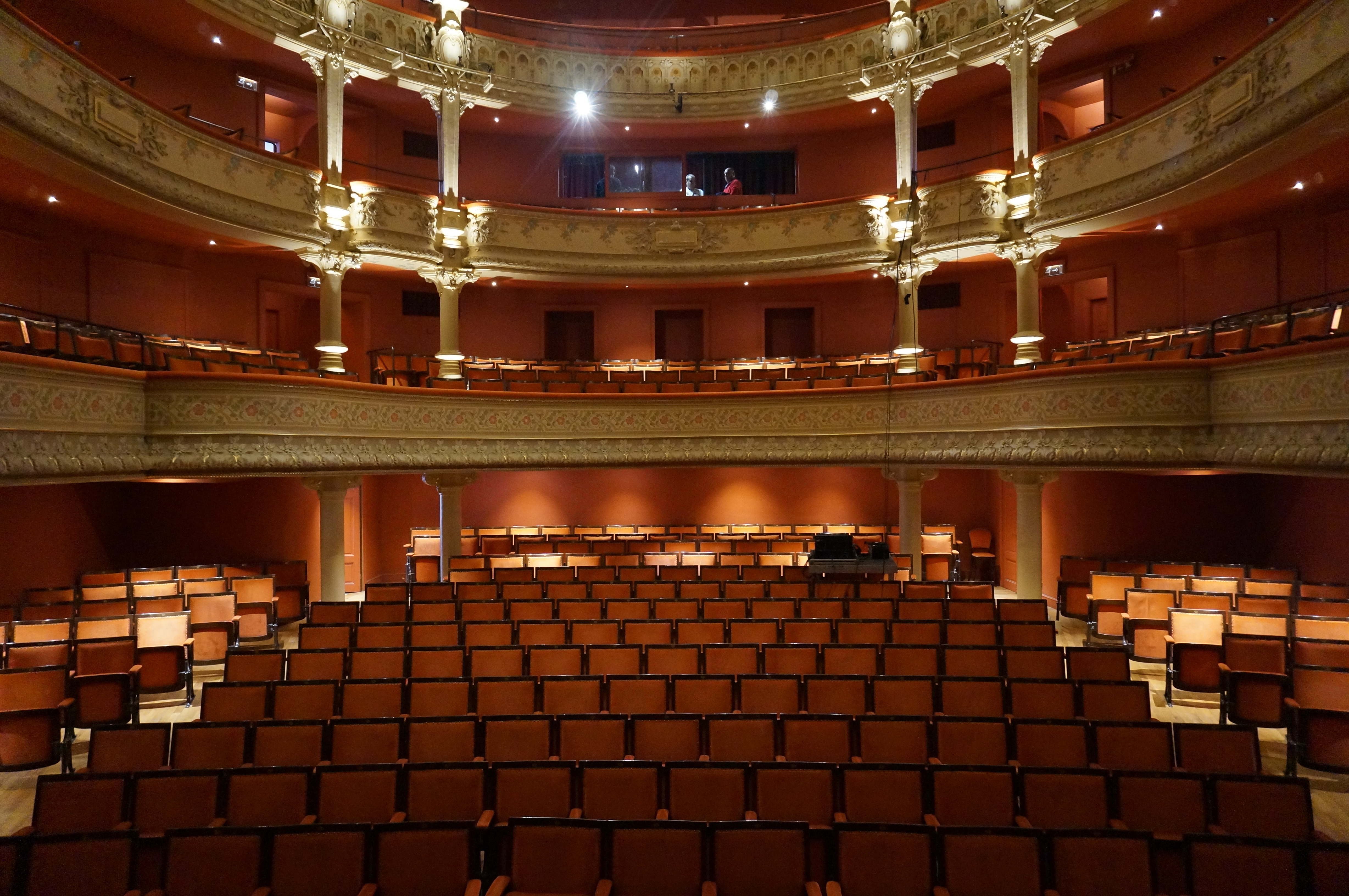 Patrimoine et speed-dating-papotte au théâtre de Lons-le-Saunier