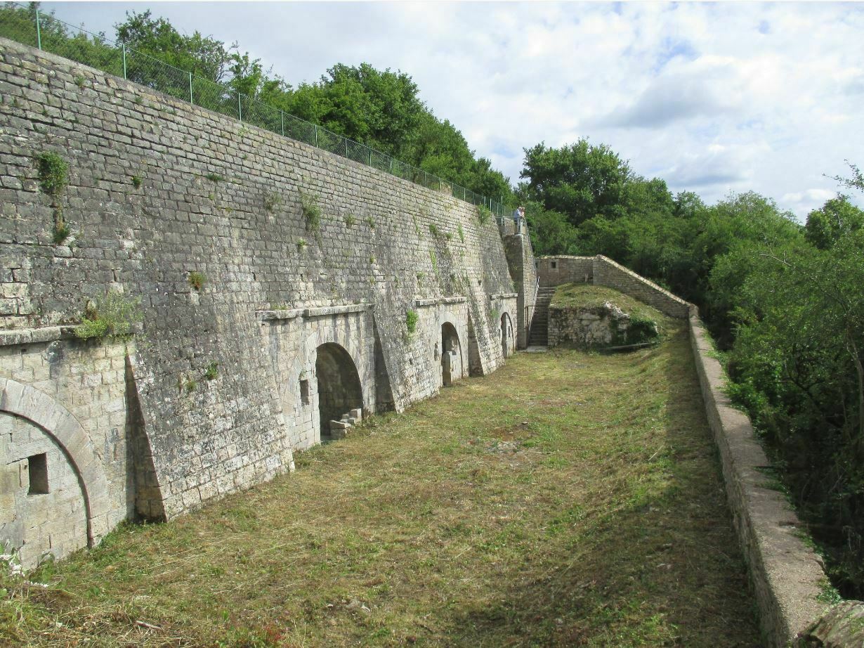 Visite des ouvrages de la crête de Pouilley-les-Vignes Le 21 sept 2024