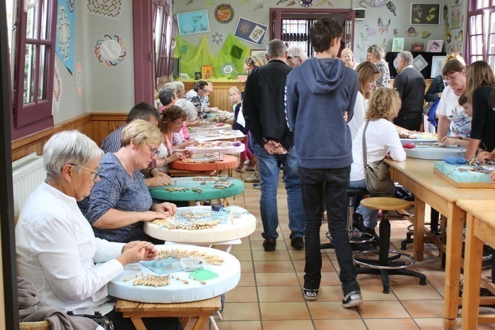 Exposition de dentelles et démonstrations par les dentelliers/ères