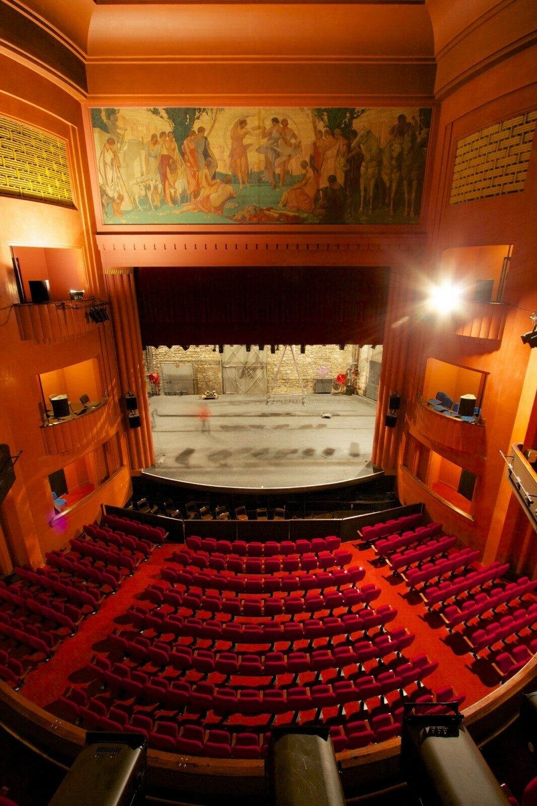 Visite du théâtre municipal Jean Alary