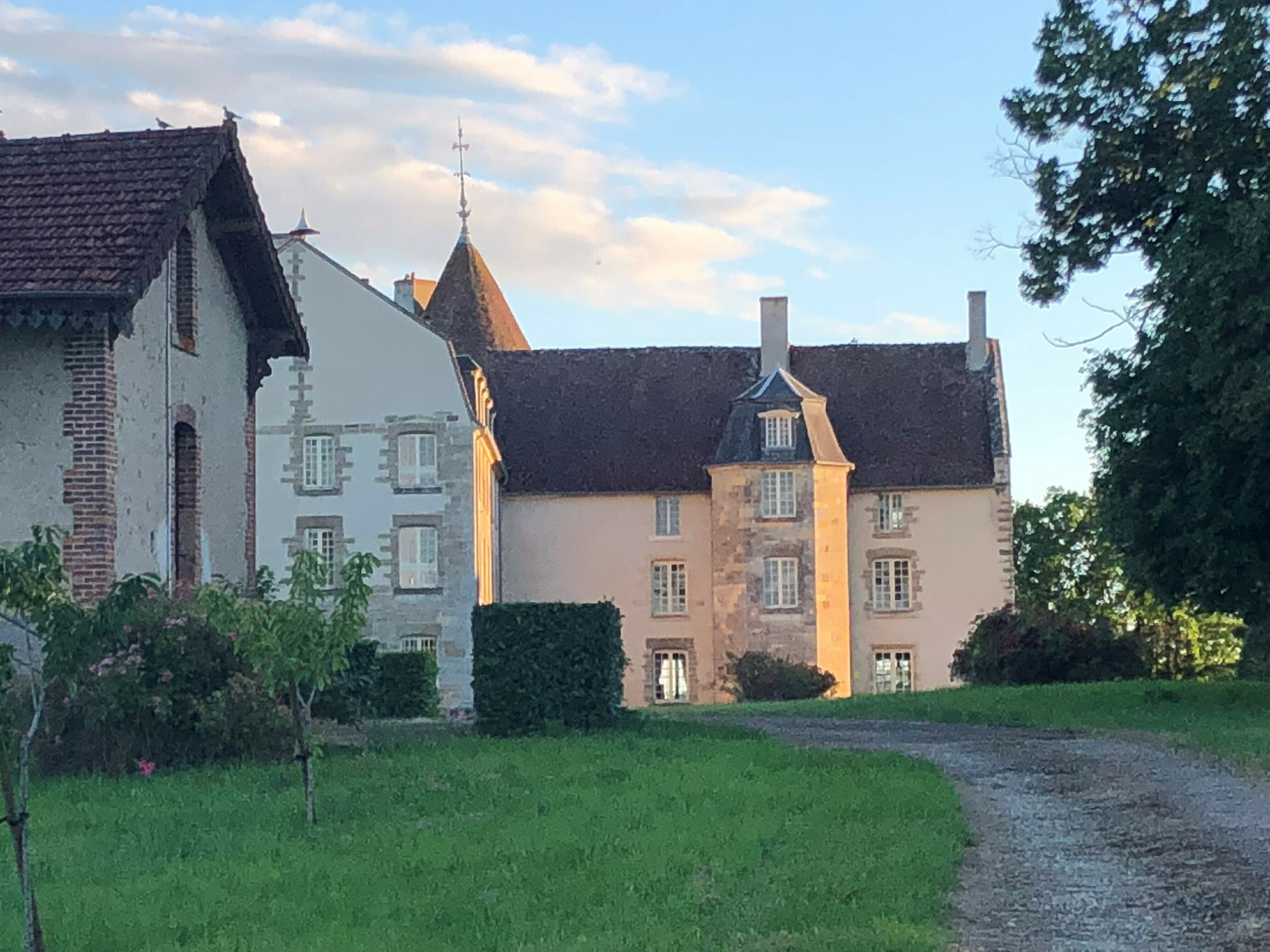 Visite guidée du château et de la ferme de Dumphlun Du 21 au 22 sept 2024