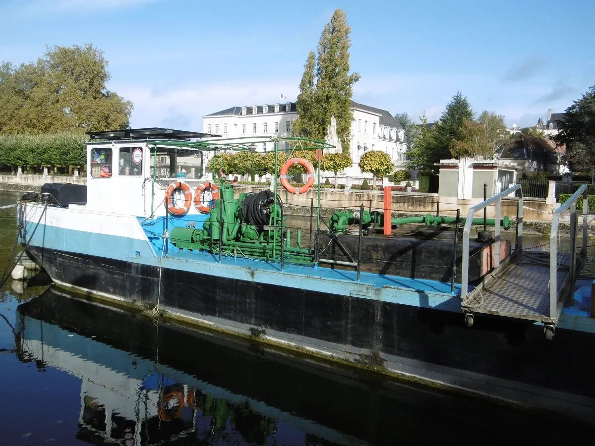 Visite et découverte du bateau "Le Cher"