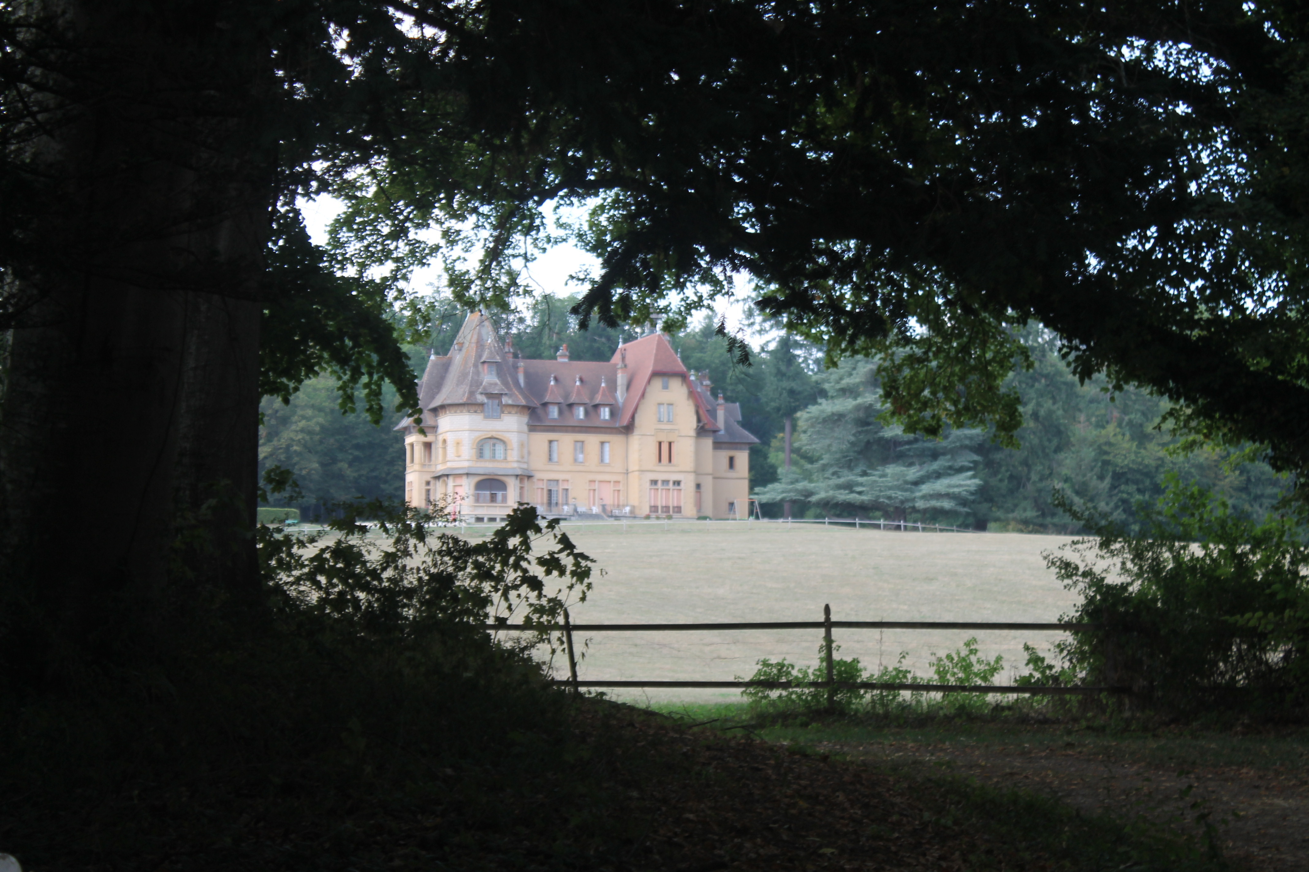 Visite du château de Corcelles Du 21 au 22 sept 2024