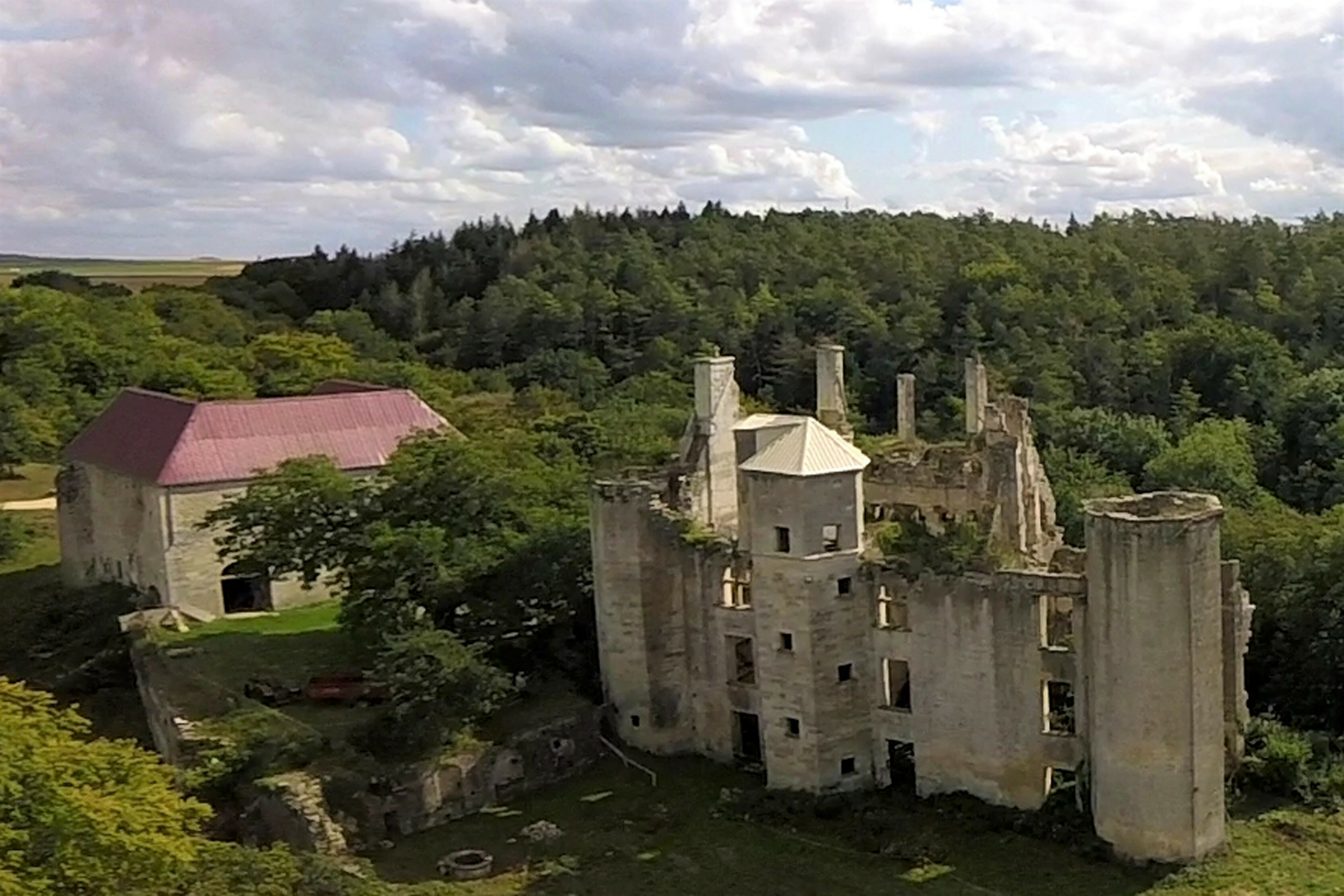 Visite guidée du château de Rochefort à Asnières-en-Montagne Du 21 au 22 sept 2024