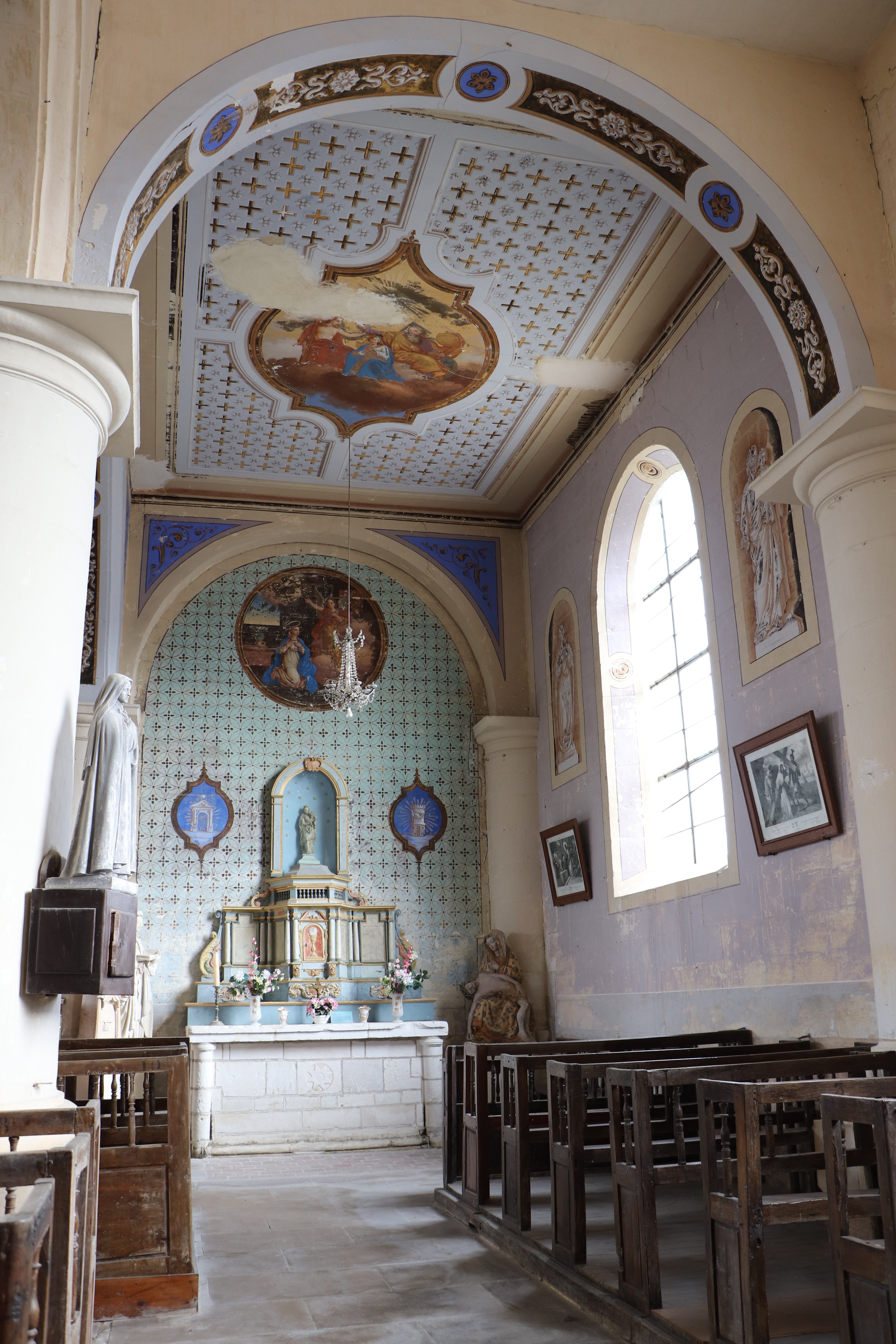 Visitez une église et son retable du XVIe siècle