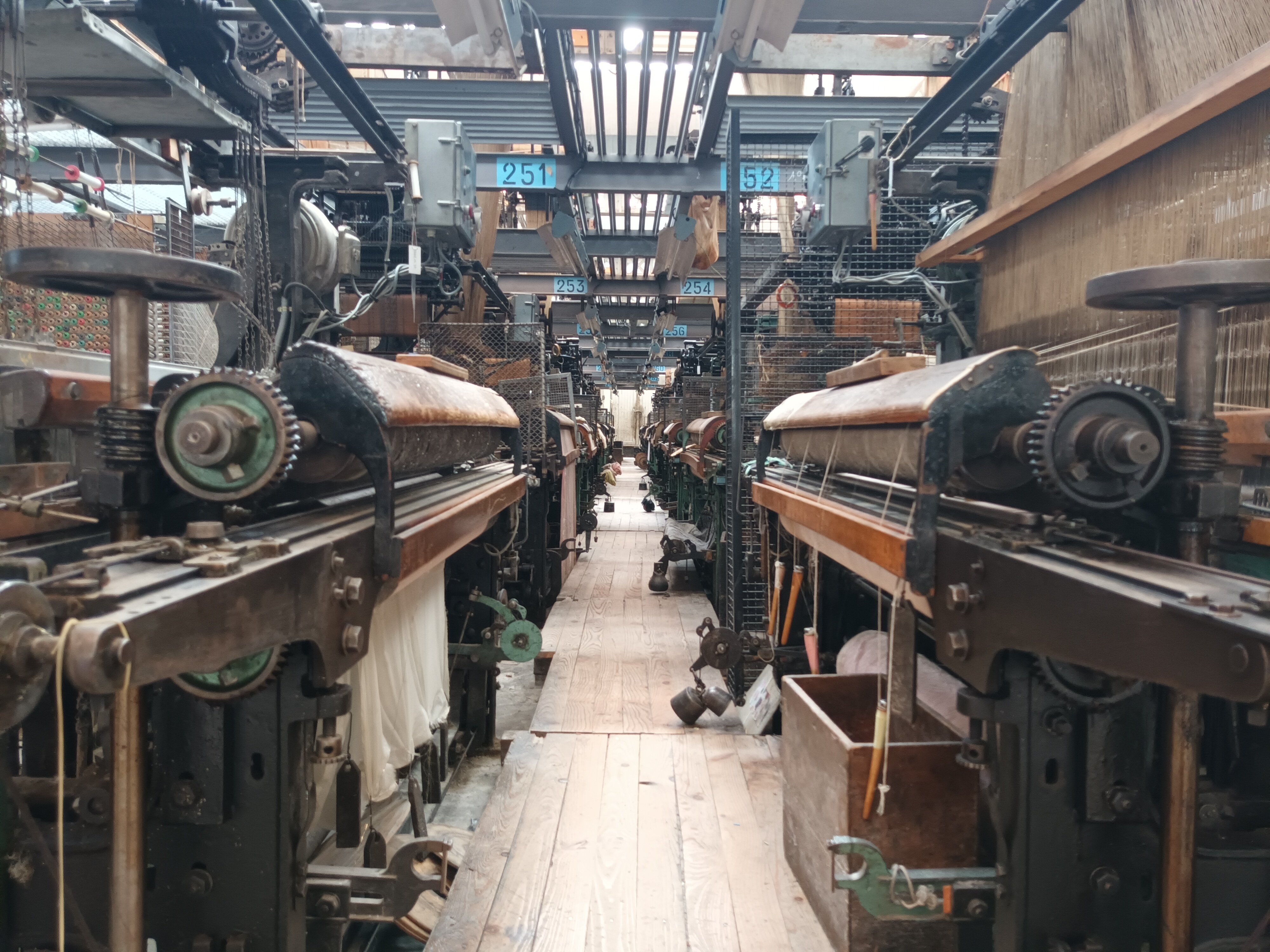 Visite guidée des anciens ateliers de tissage