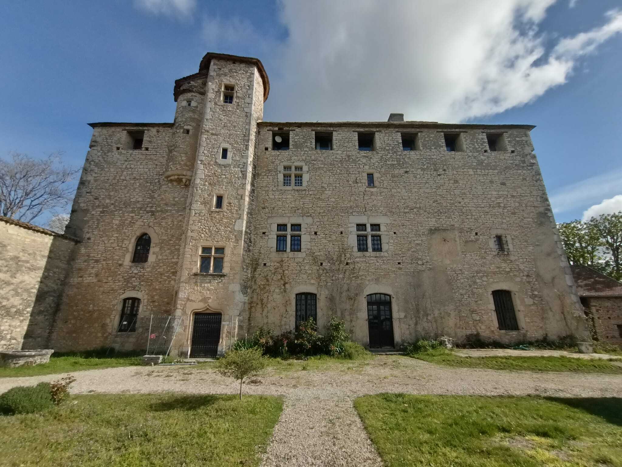 Visite de la Maison-Forte de Montagnieu // Dimanche 22 septembre uniquement