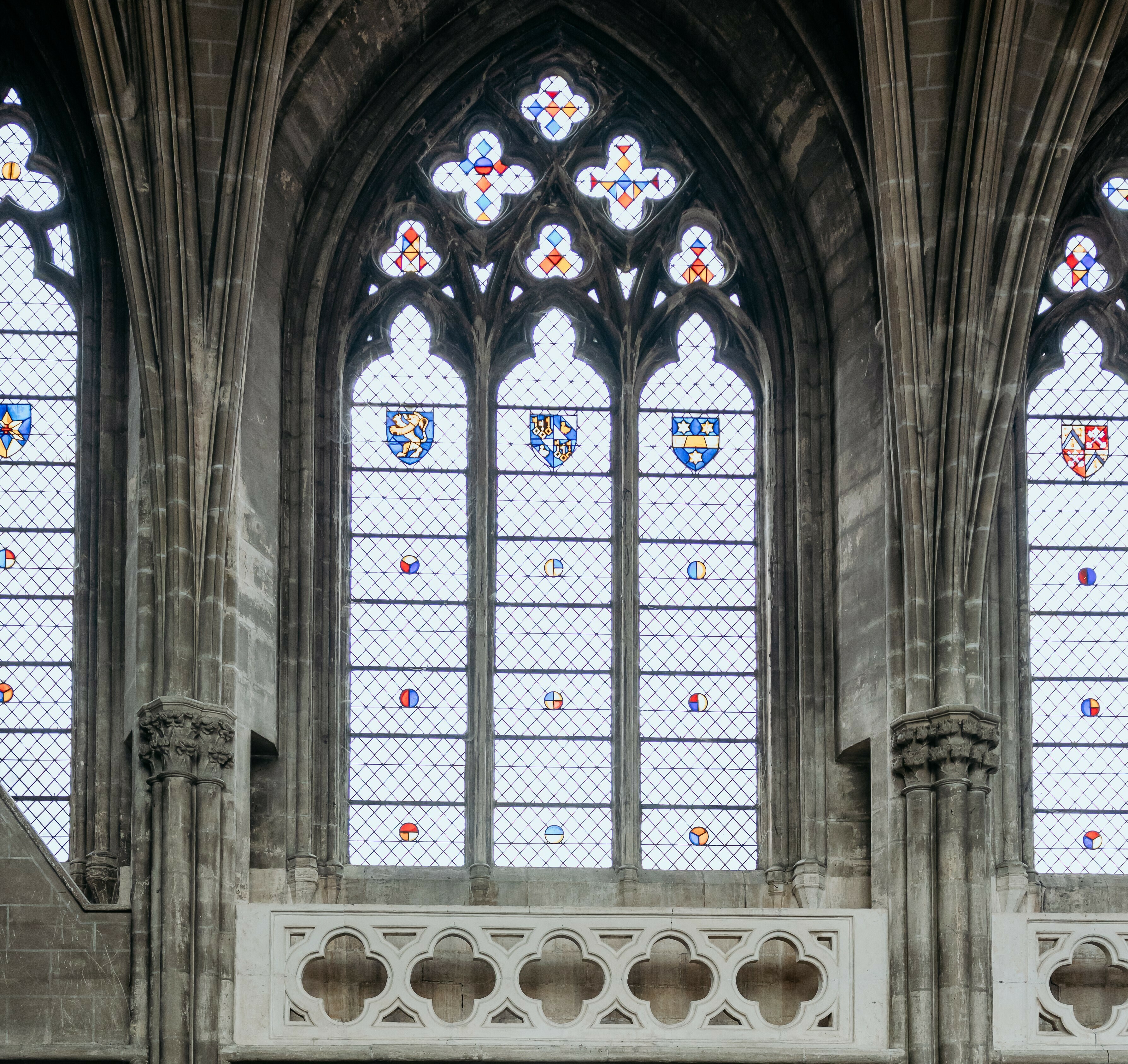 Démonstration de savoir-faire du maître verrier du chantier de la cathédrale Saint-Vincent