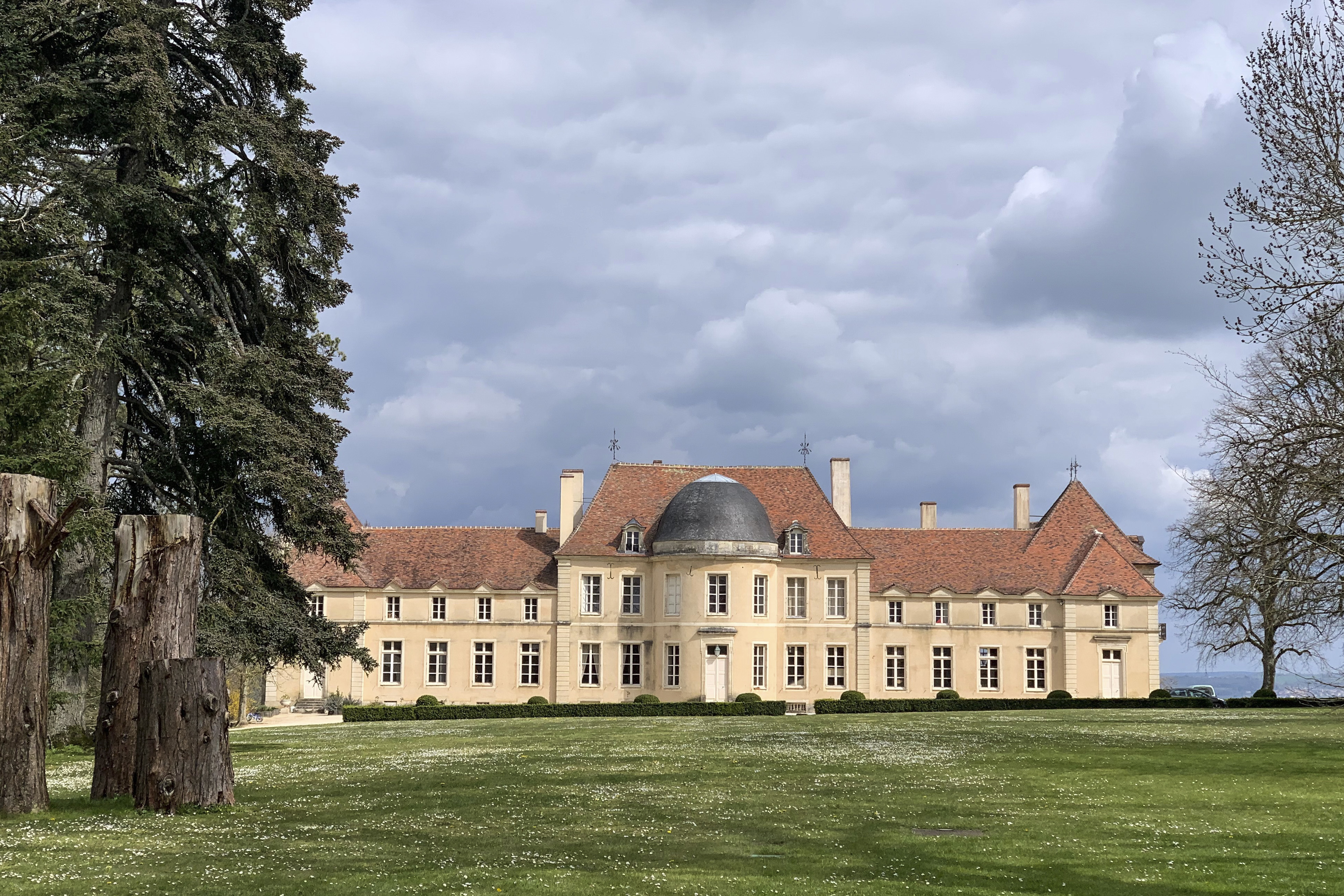 Visite du château de Lantilly et de son jardin potager fleuri, label « Jardin remarquable »