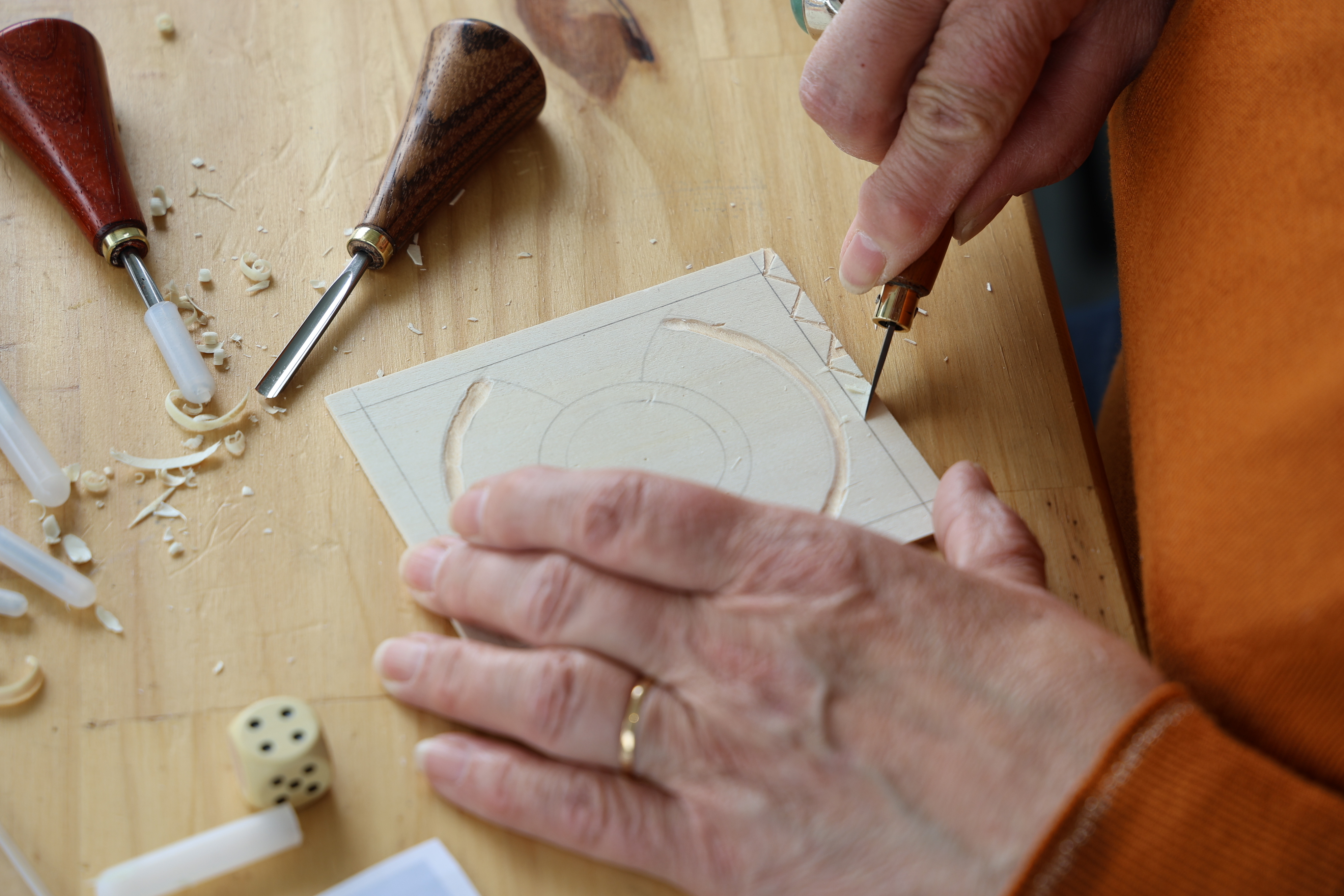 Atelier de gravure sur bois - Fabrique ta planchette de dentellière Du 21 au 22 sept 2024