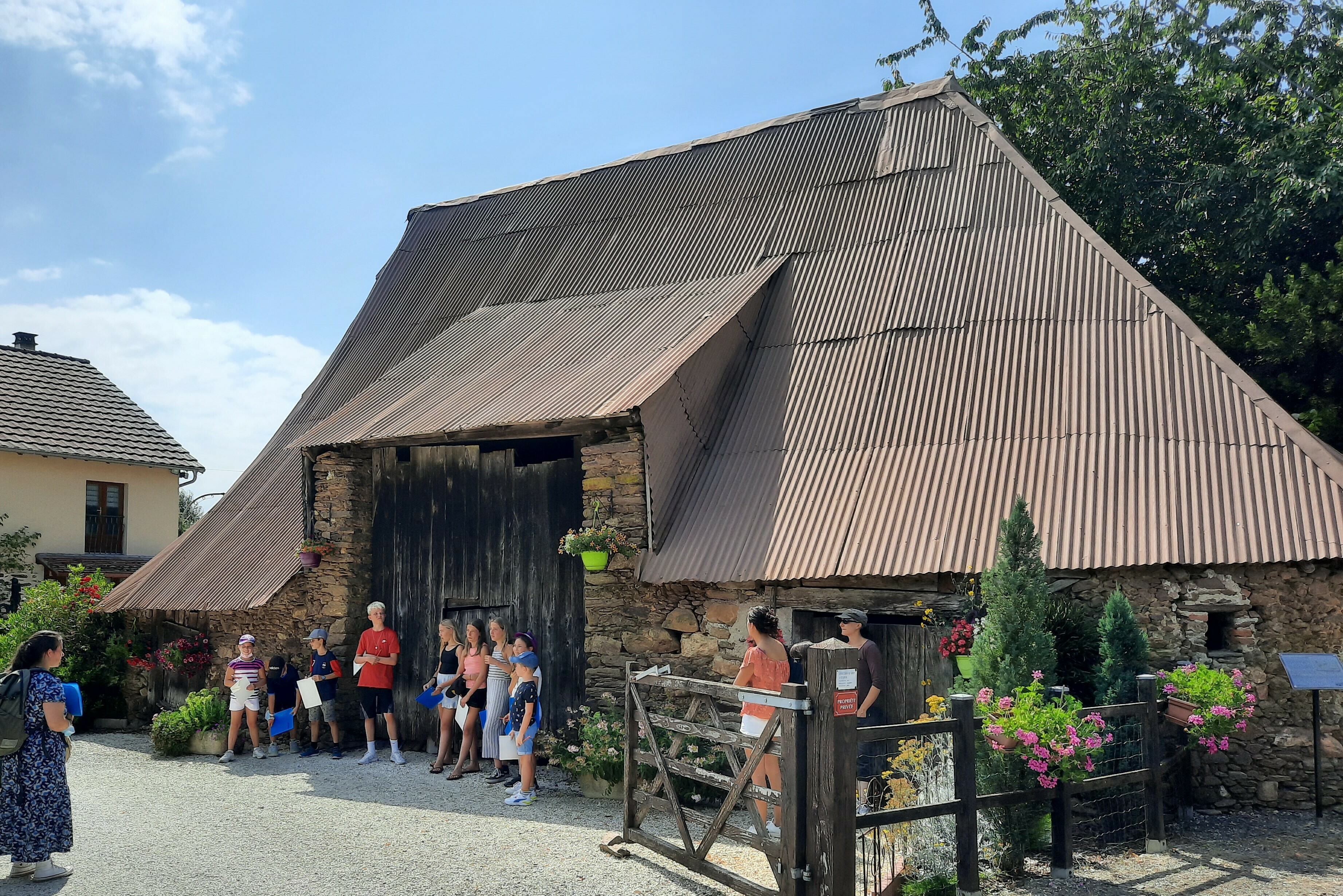 Visite libre de la grange ovalaire de la Varonie