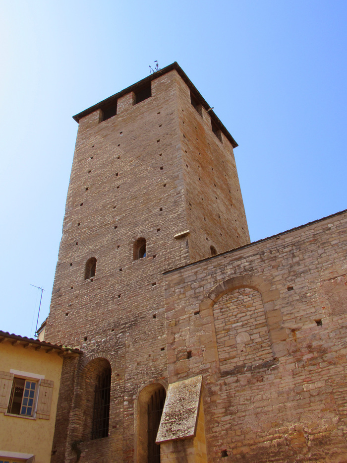 Visite de la tour des Fromages avec vue panoramique sur la cité-abbaye... Du 21 au 22 sept 2024