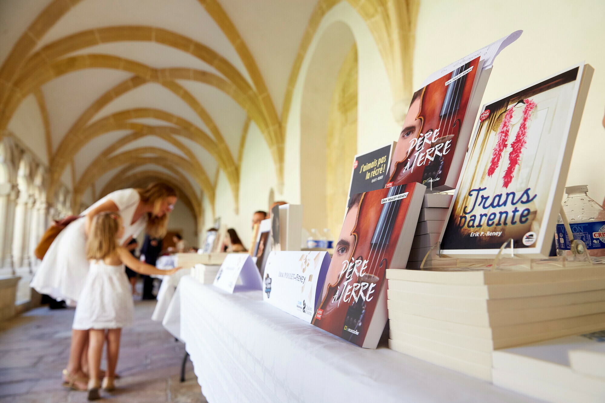 Le Cloître aux Livres, salon des auteurs de Bourgogne et de Franche-Comté