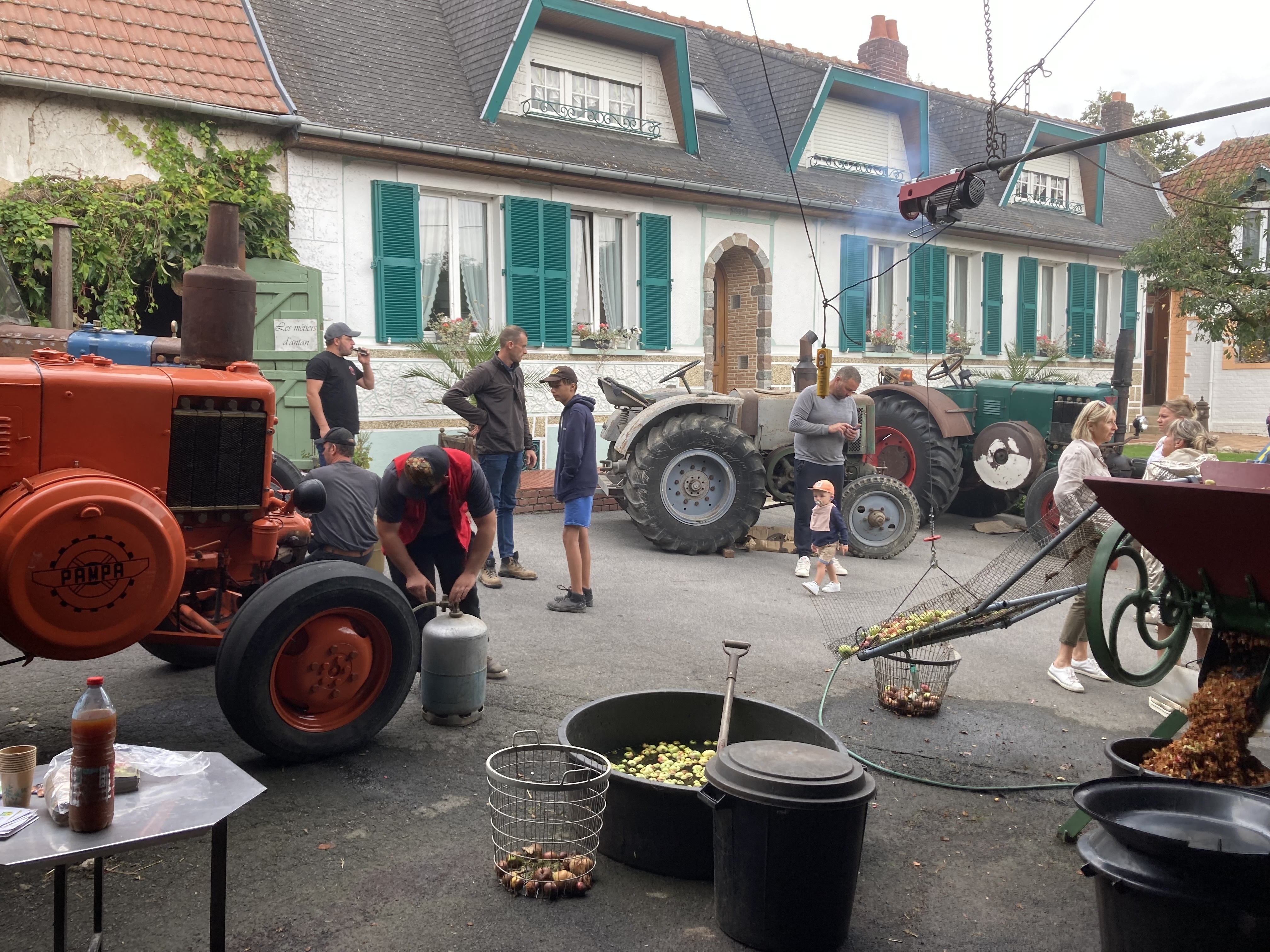 Pressurage de pommes pour faire le cidre Du 21 au 22 sept 2024