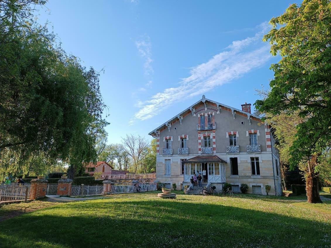 Conférence sur les éviers en pierre anciens