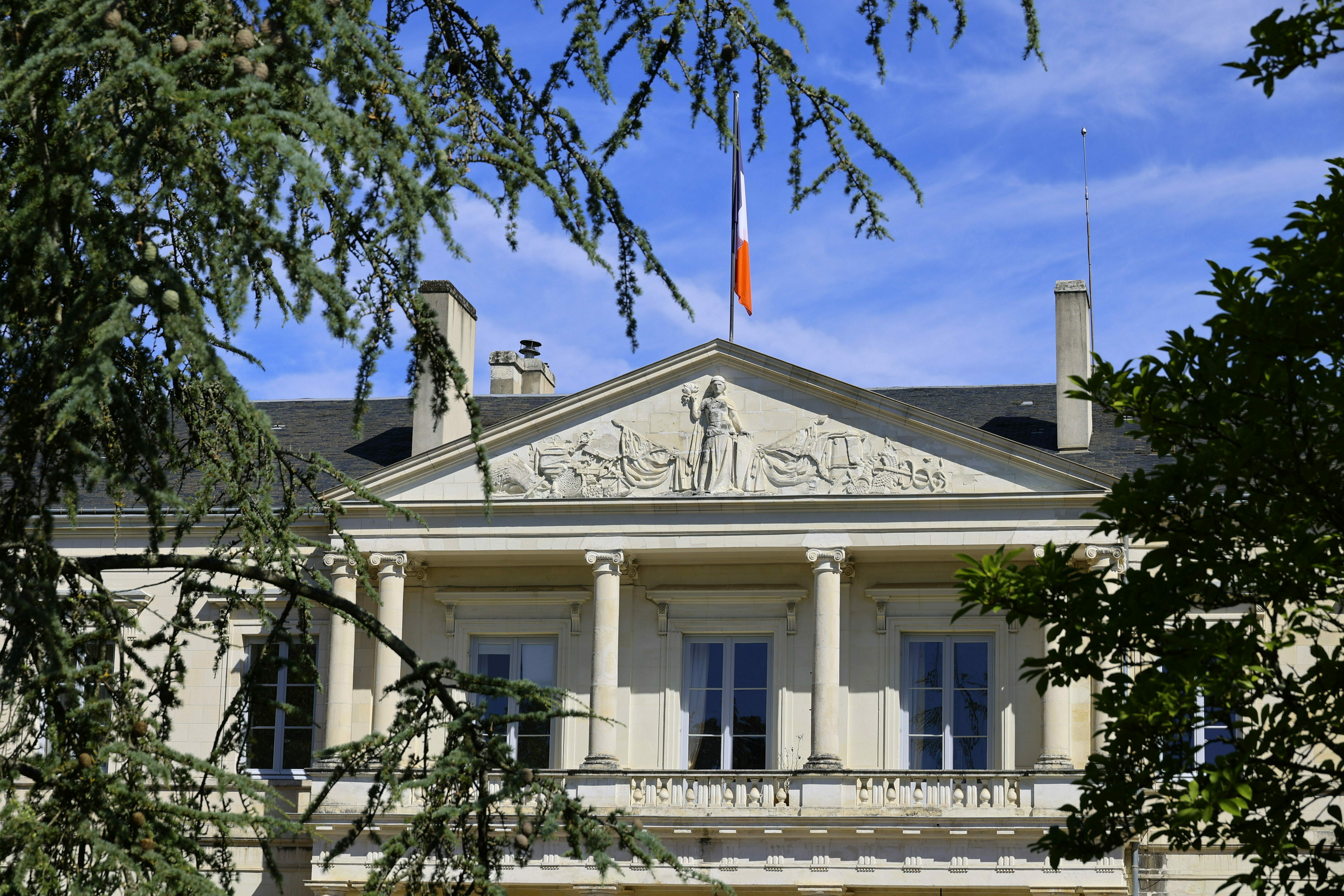 Visite guidée de la résidence préfectorale et du château Raoul