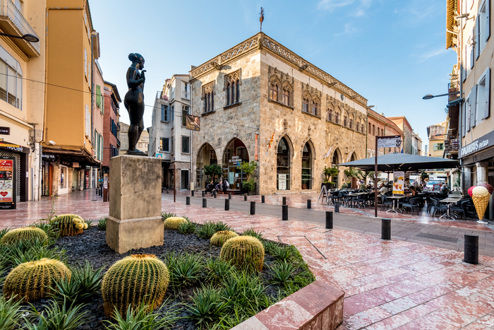 Au cœur de Perpignan, visite commentée de la place... Le 22 sept 2024