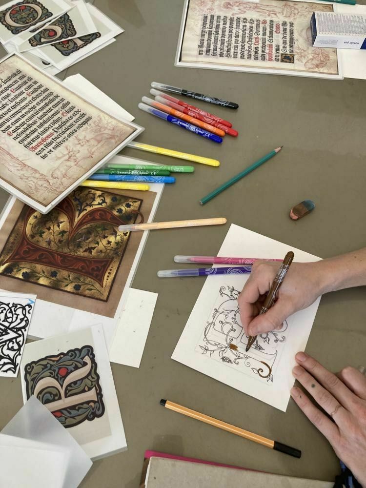 Atelier pédagogique « Lettrines » au musée des Beaux-Arts de Besançon