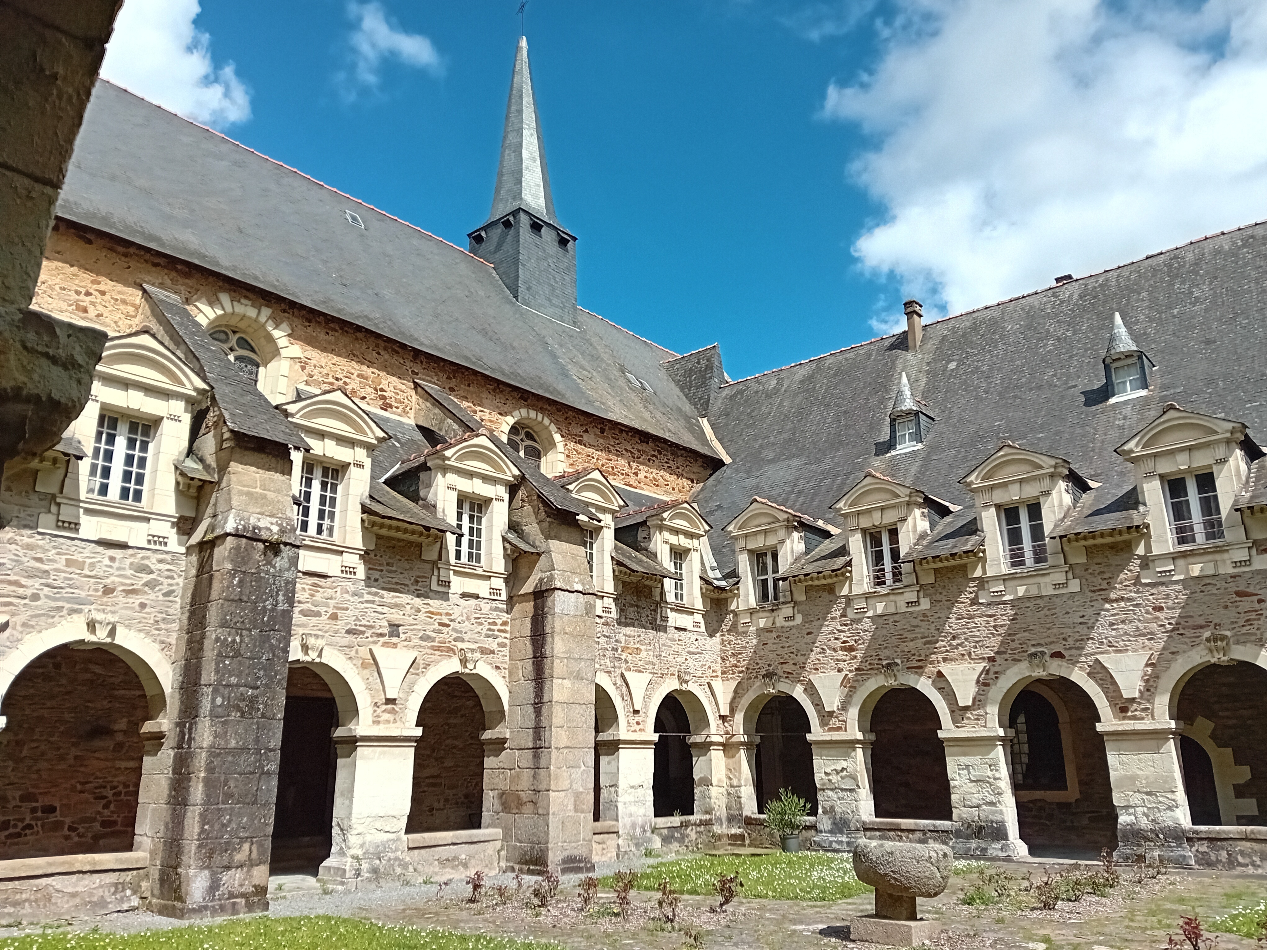 Poussez les portes du Monastère des Calvairiennes de Redon Du 21 au 22 sept 2024