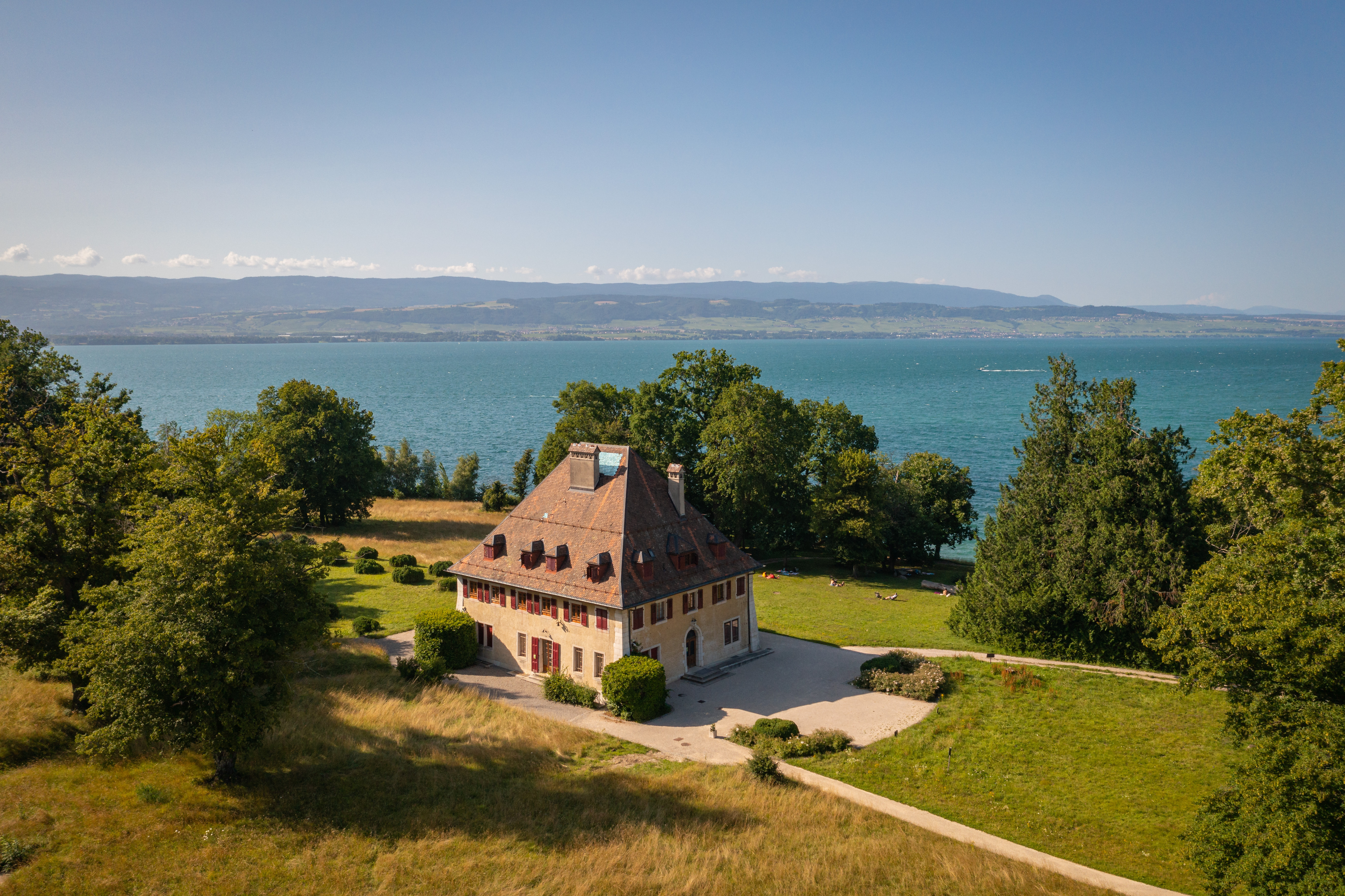 Exposition "le labyrinthe bleu" - Domaine de Rovorée-La Châtaignière