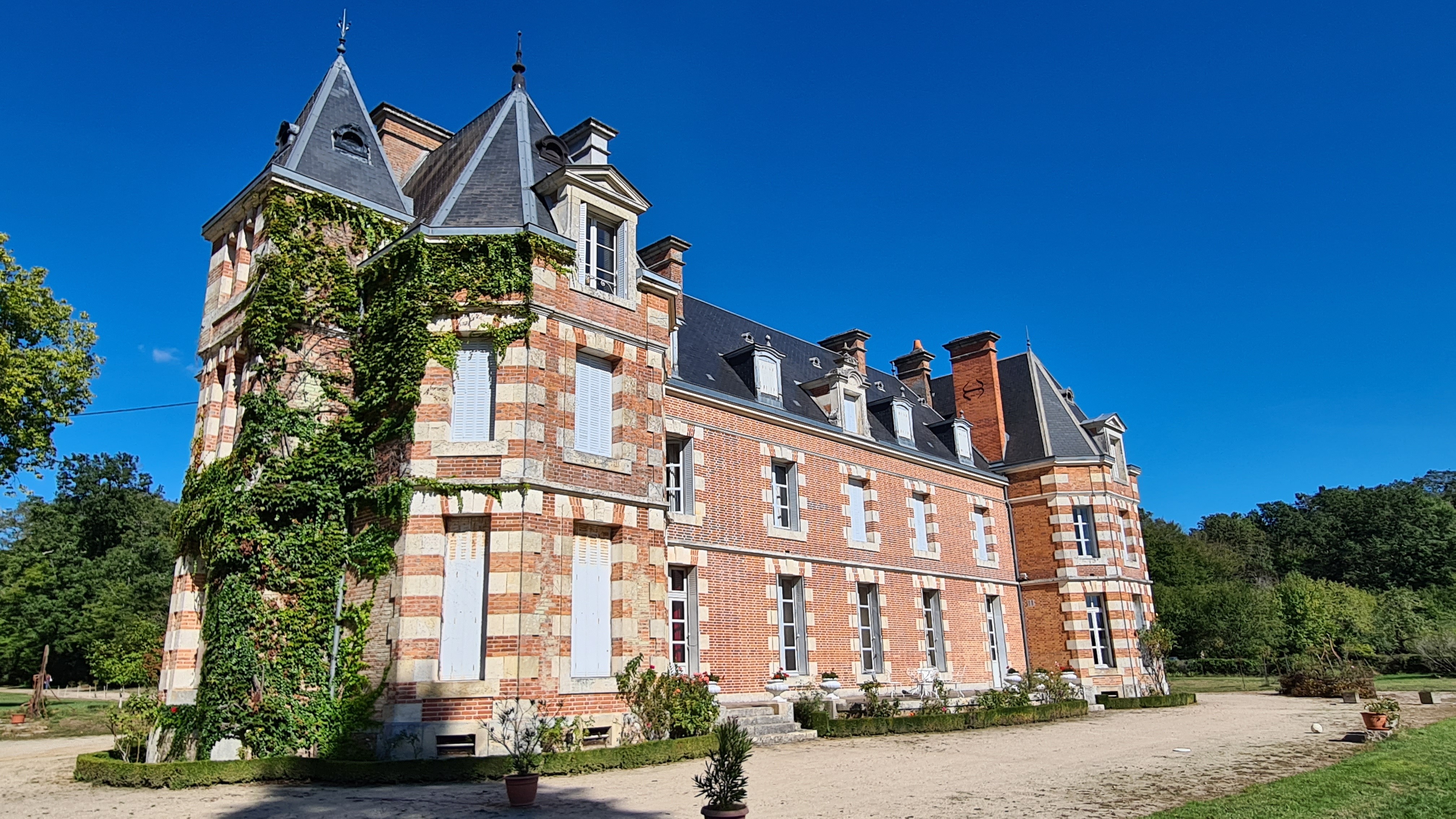 Visite guidée des extérieurs et du parc Le 22 sept 2024