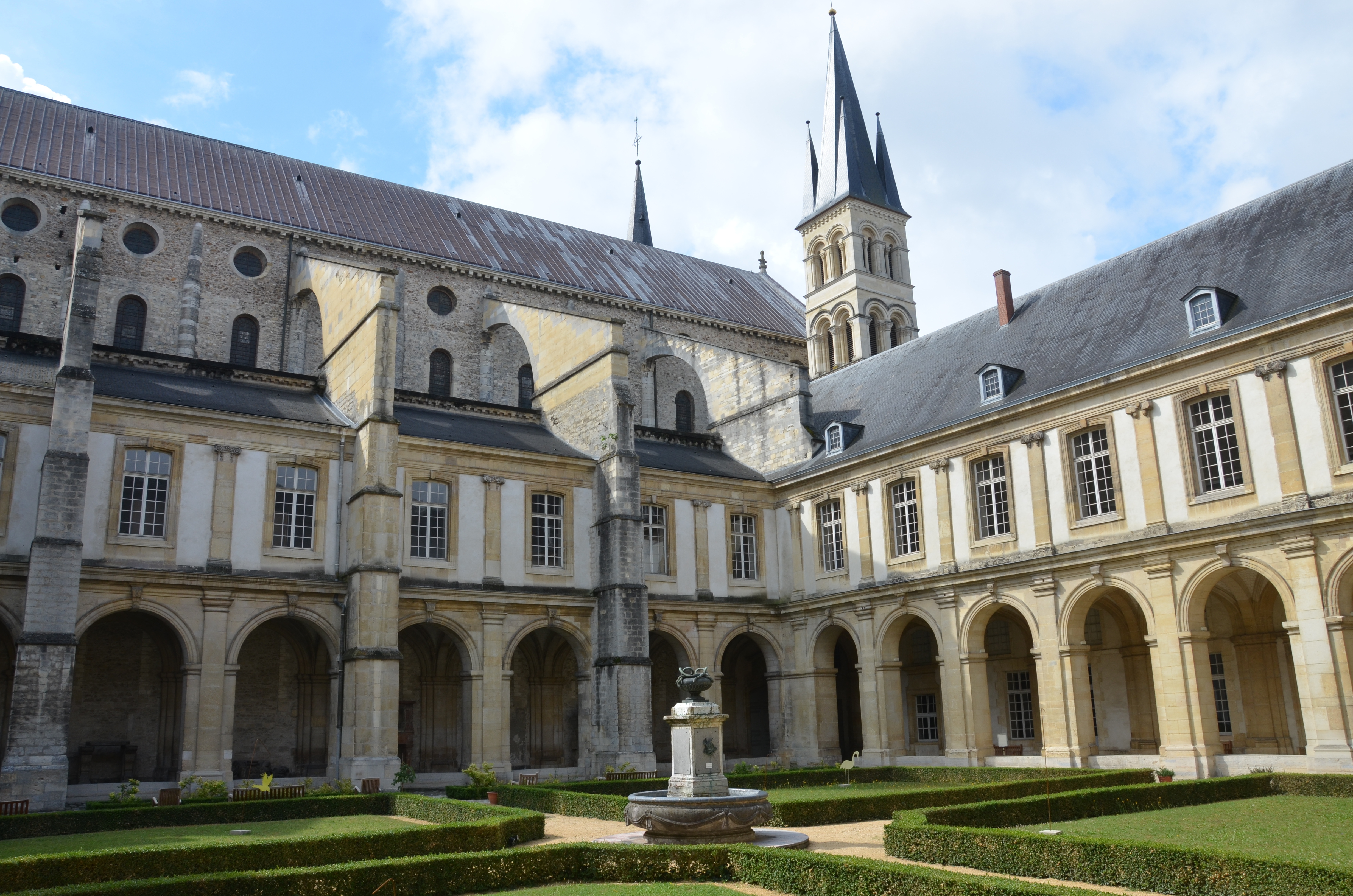 Exposition "Un nouvel espace pour le musée"