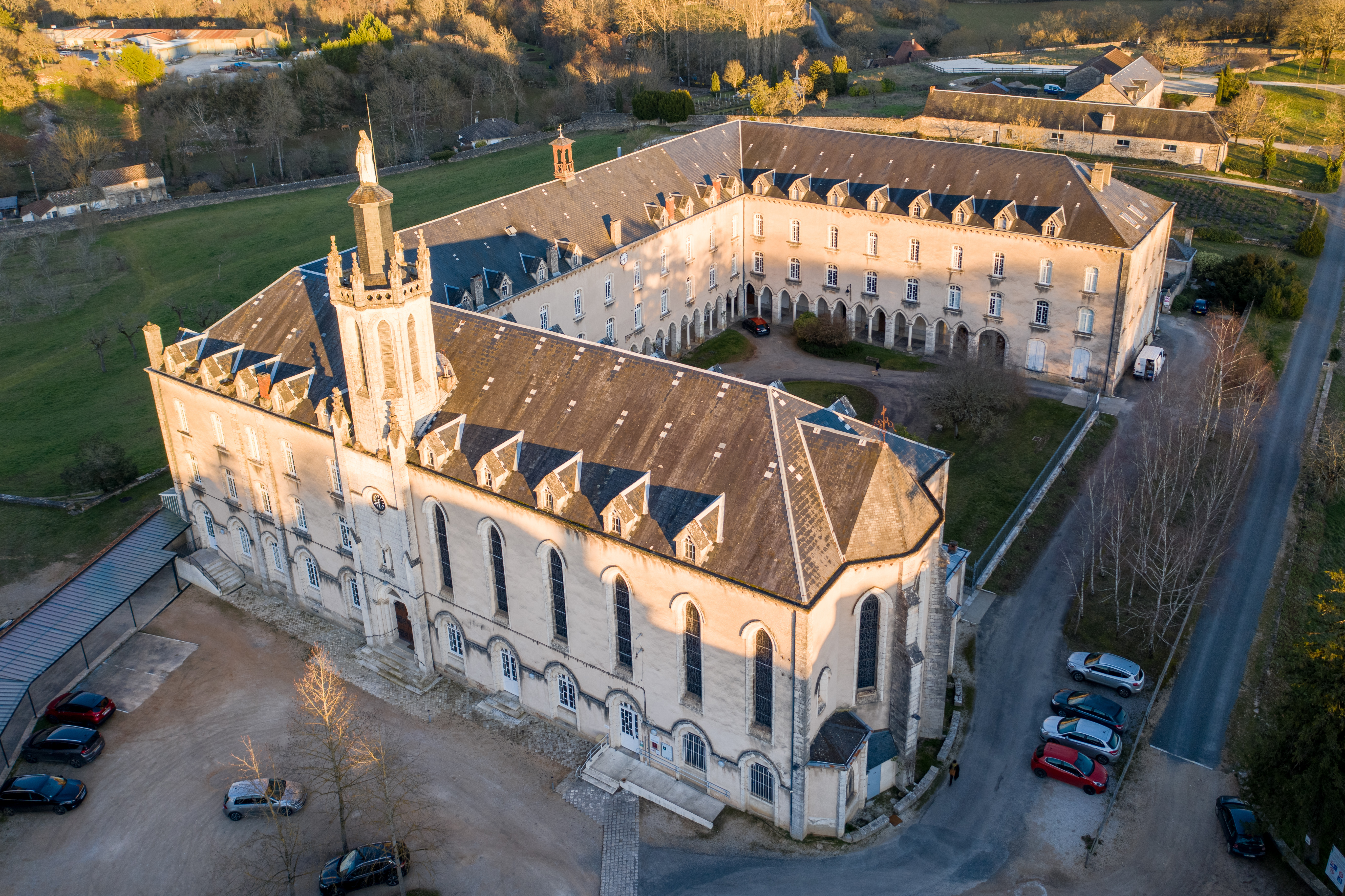 Visite du Grand couvent de Gramat des sœurs de Notre-Dame... Du 21 au 22 sept 2024