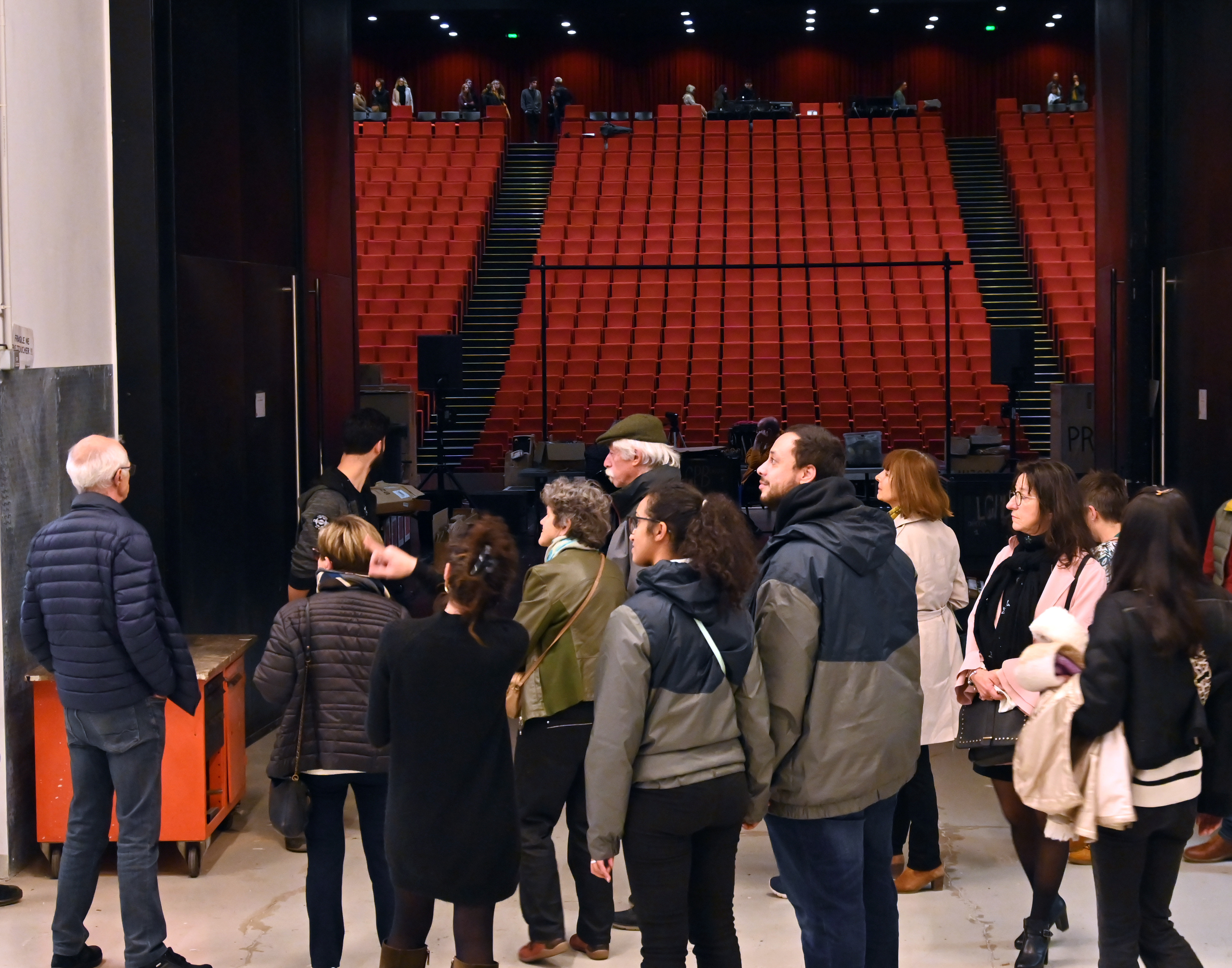 Entrez dans les coulisses du grand théâtre d