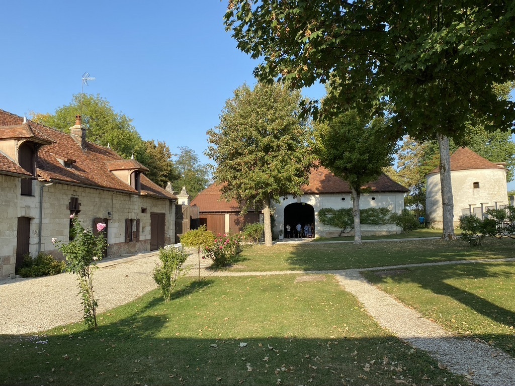 Le Château de Saint-Parres d