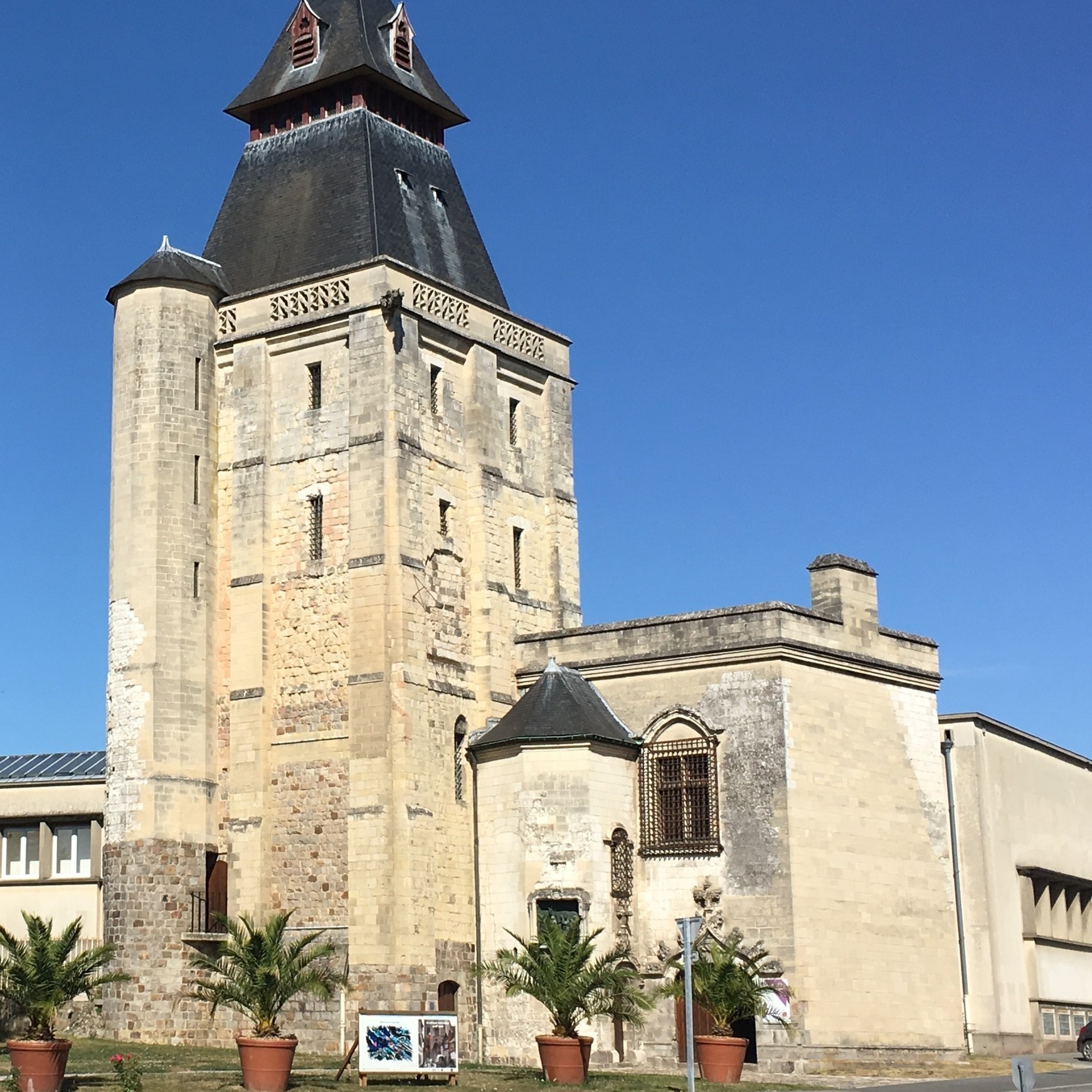 VISITE GUIDÉE DU BEFFROI, SYMBOLE COMMUNAL