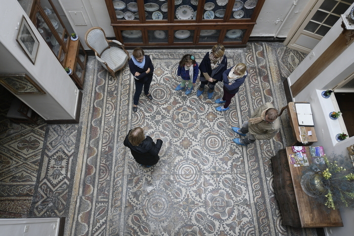 Visites guidées dans une maison pavée de mosaïques... Du 21 au 22 sept 2024