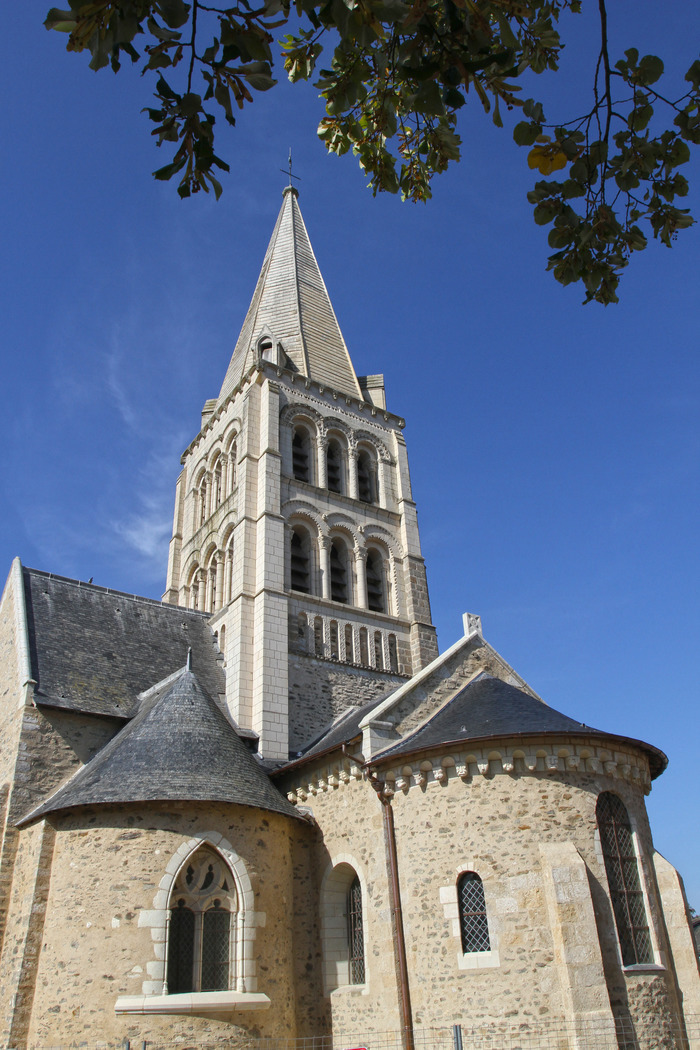 Visite libre église romane Notre-Dame