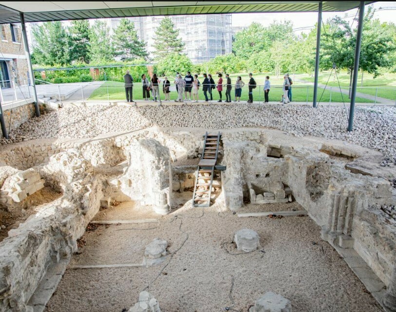 Visite guidée des vestiges de l