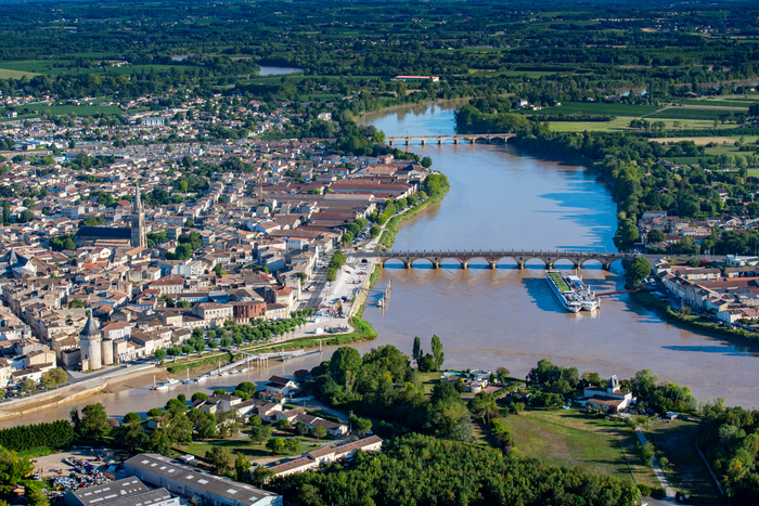 Visites guidées de la bastide portuaire de Libourne