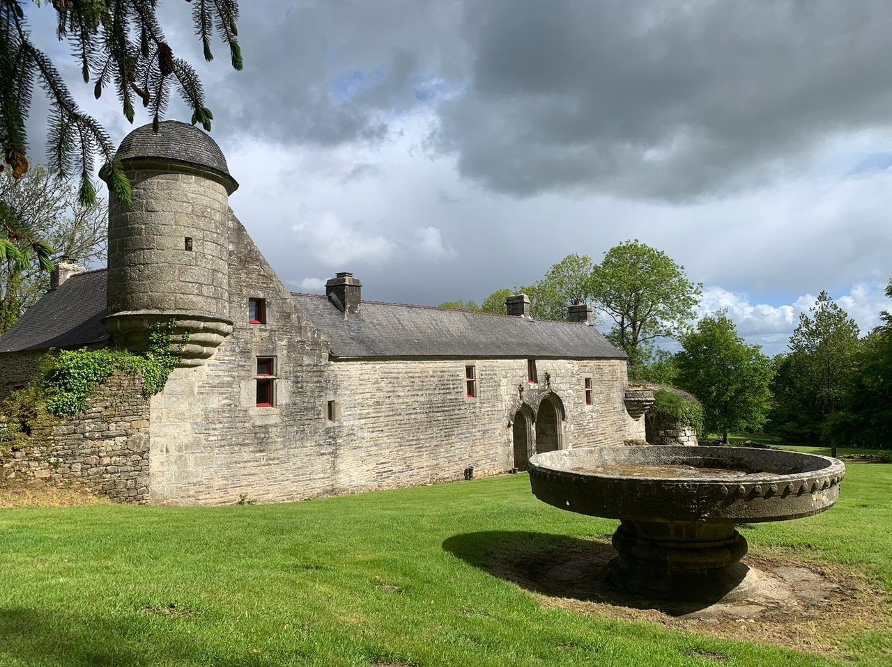 Visite guidée historique au Château du Rusquec