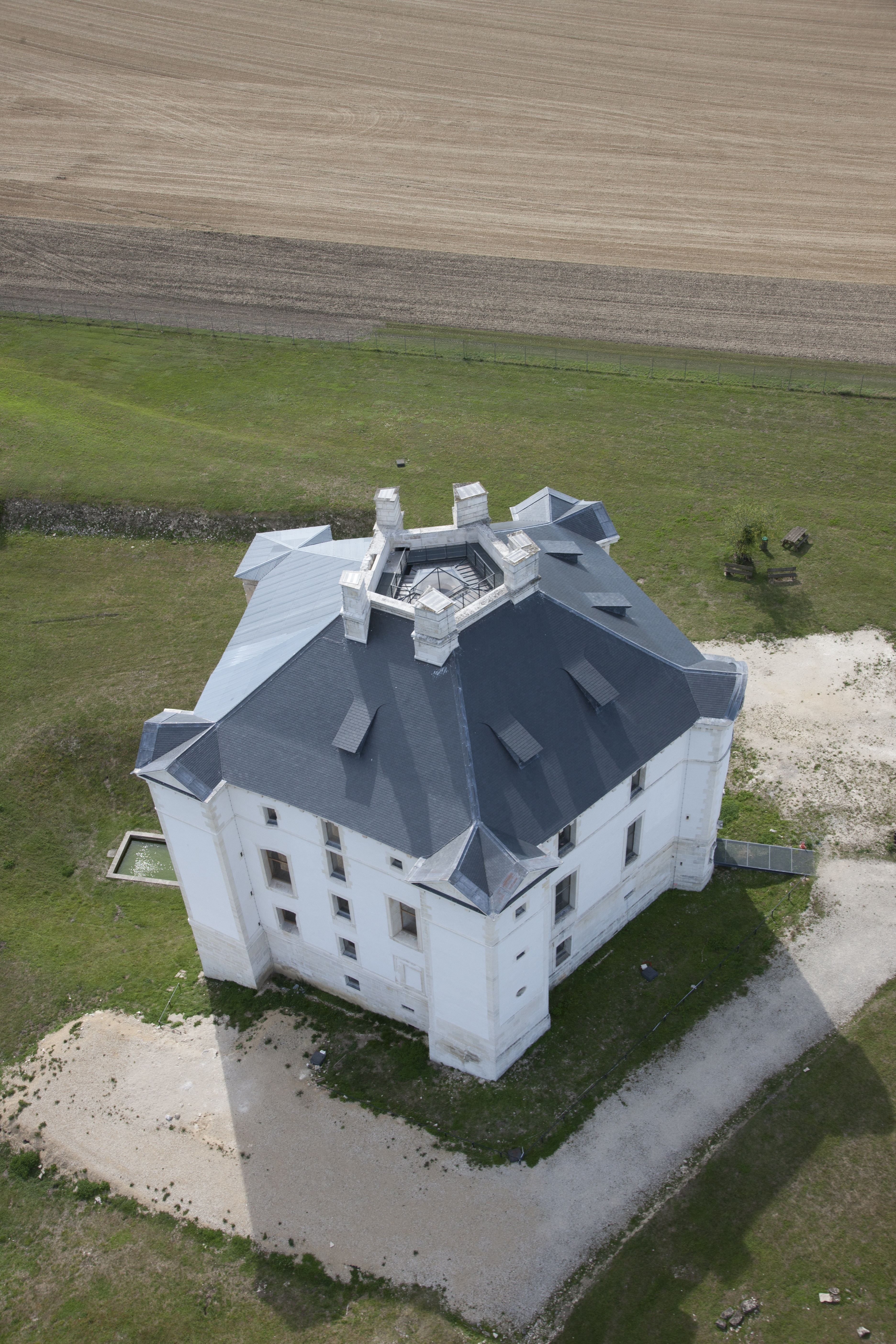 Visite libre du château de Maulnes