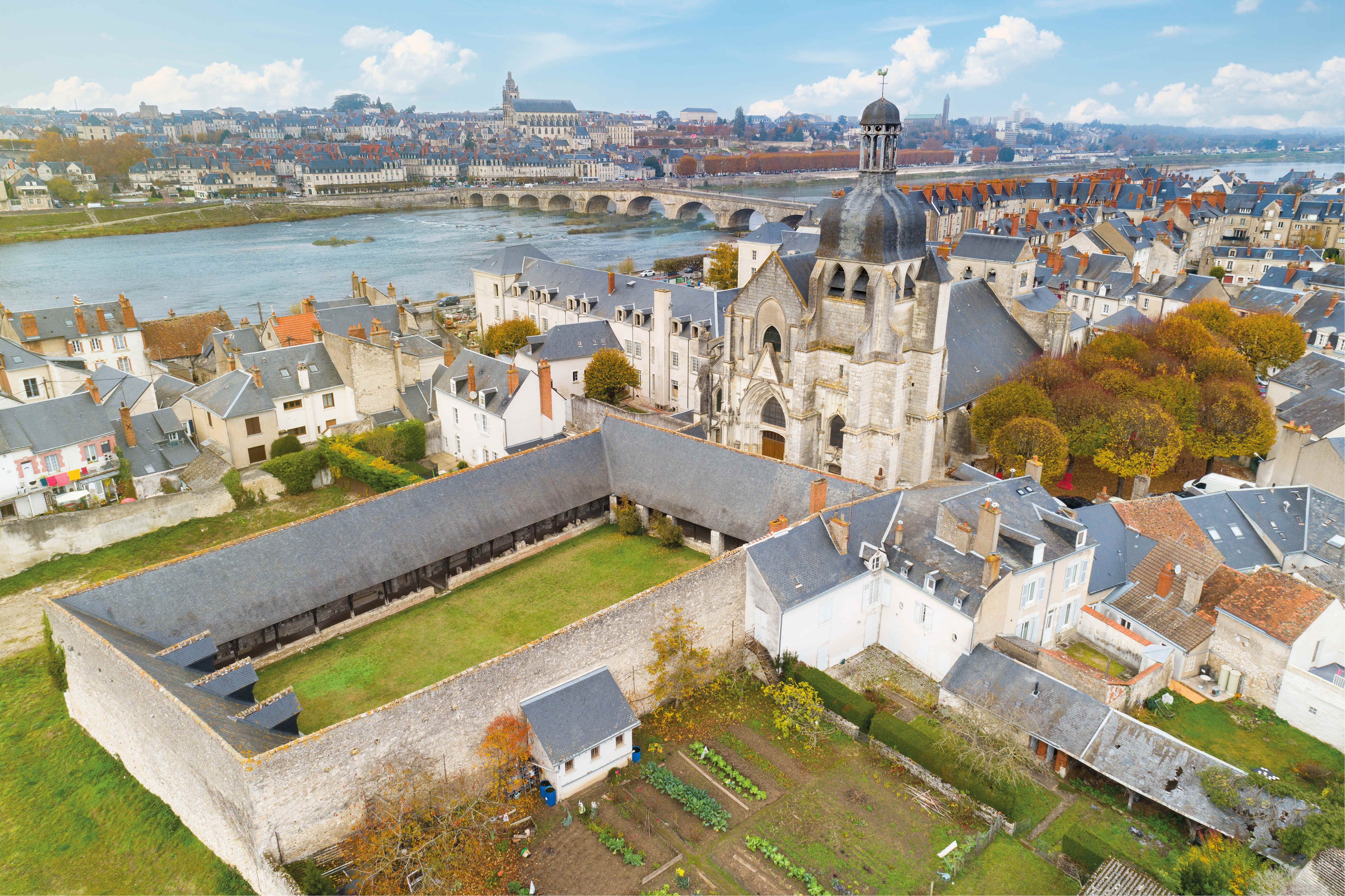 Visite libre : Aître Saint-Saturnin