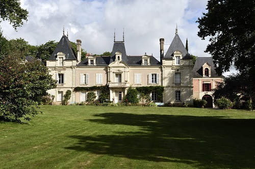 Le commerce des grands vins de Savennières, de la Loire au chemin de fer